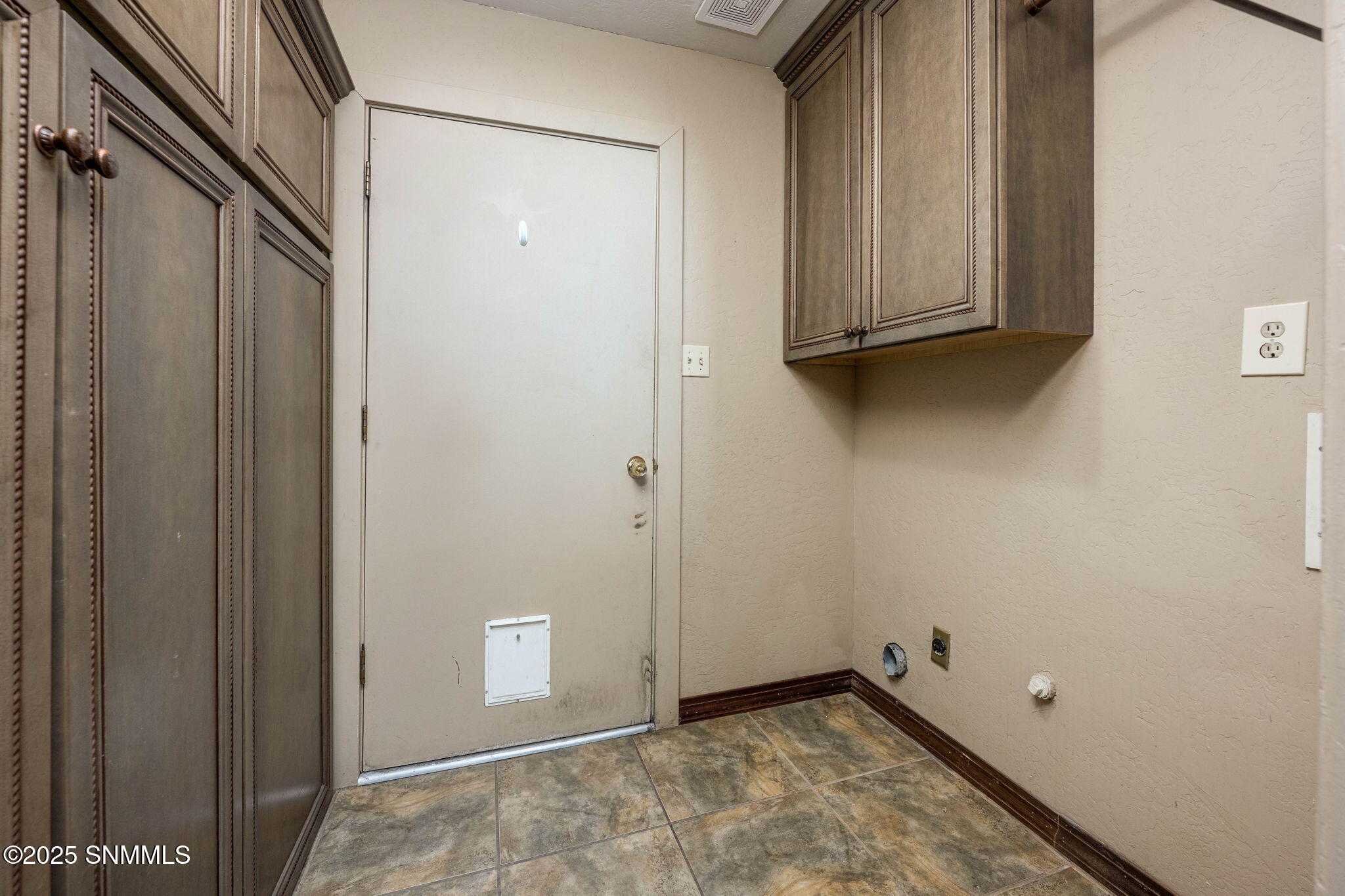 810 Mormon Place A Property Photo 13