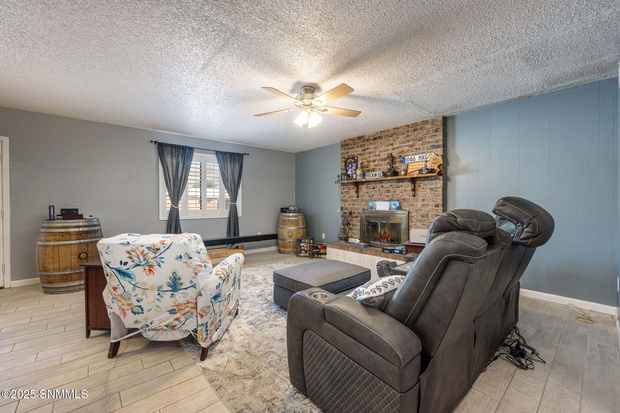 2412 Iowa Avenue Property Photo 5