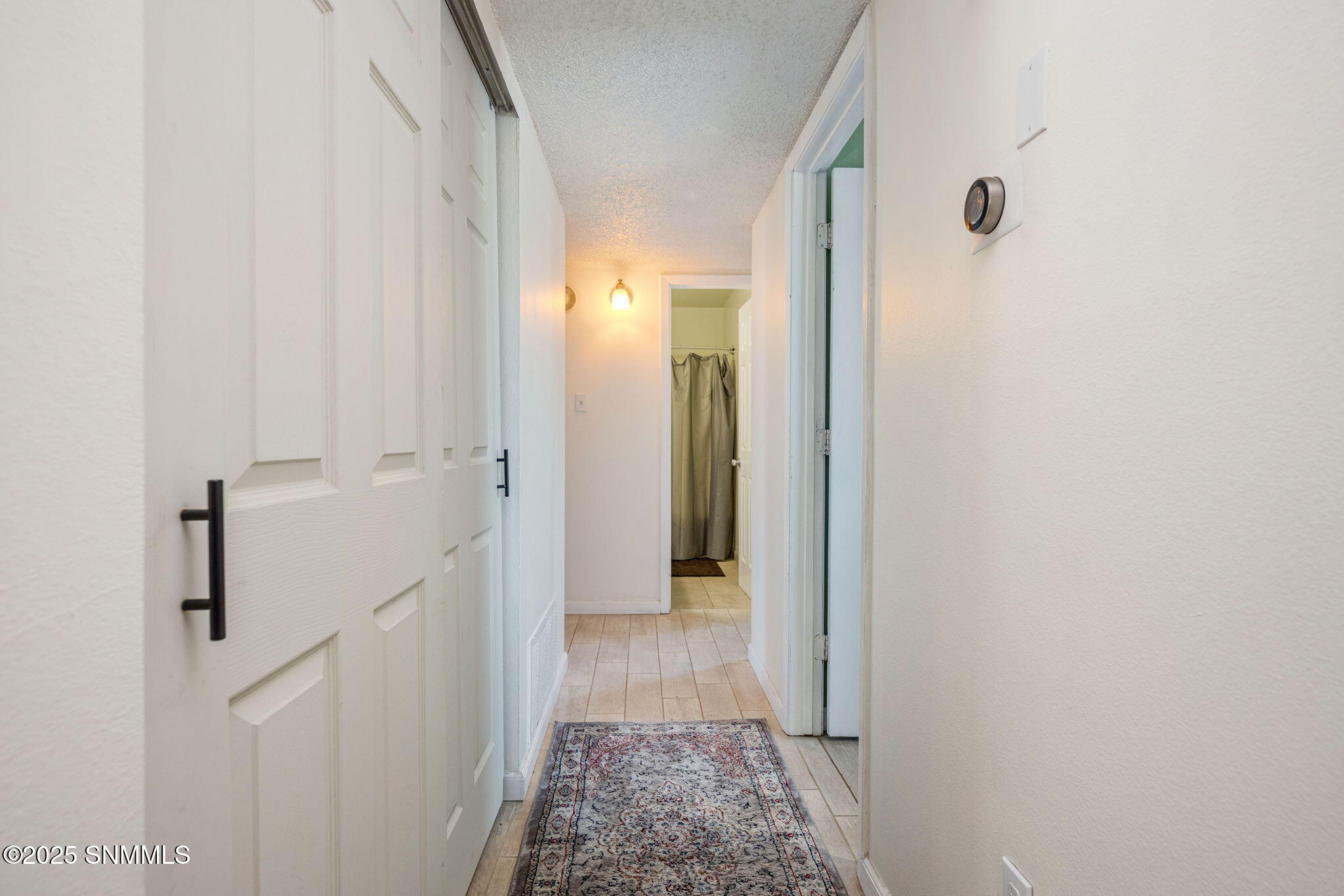 2412 Iowa Avenue Property Photo 13