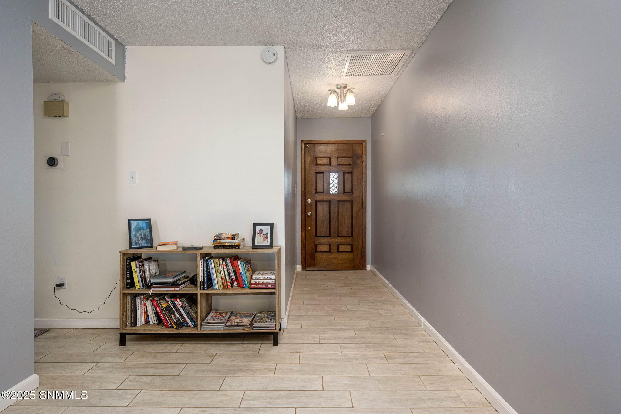 2412 Iowa Avenue Property Photo 16