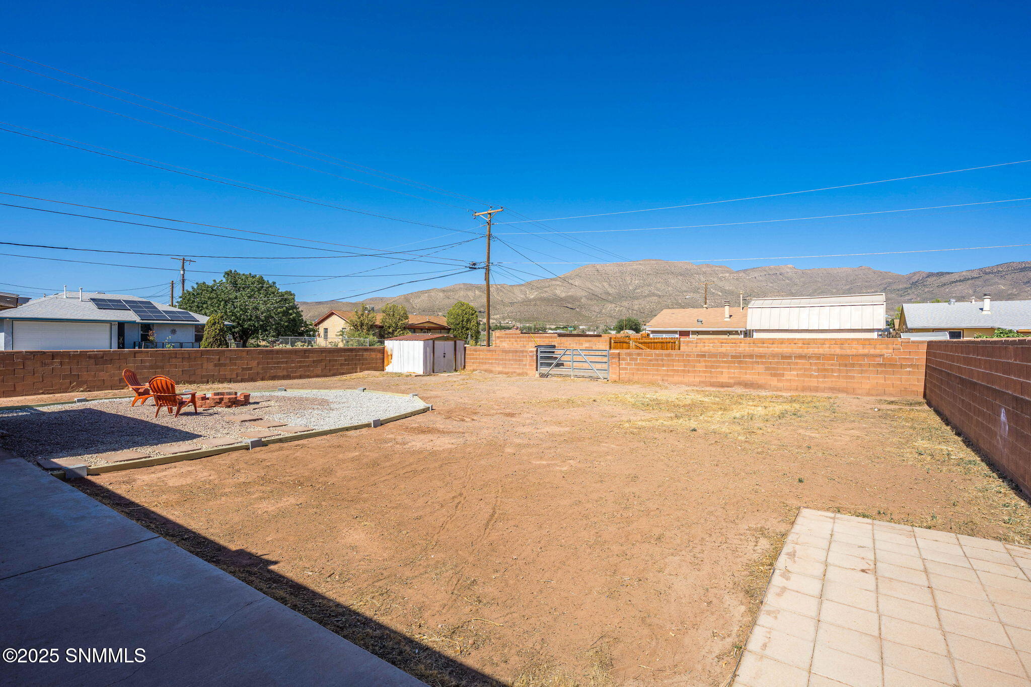2412 Iowa Avenue Property Photo 35