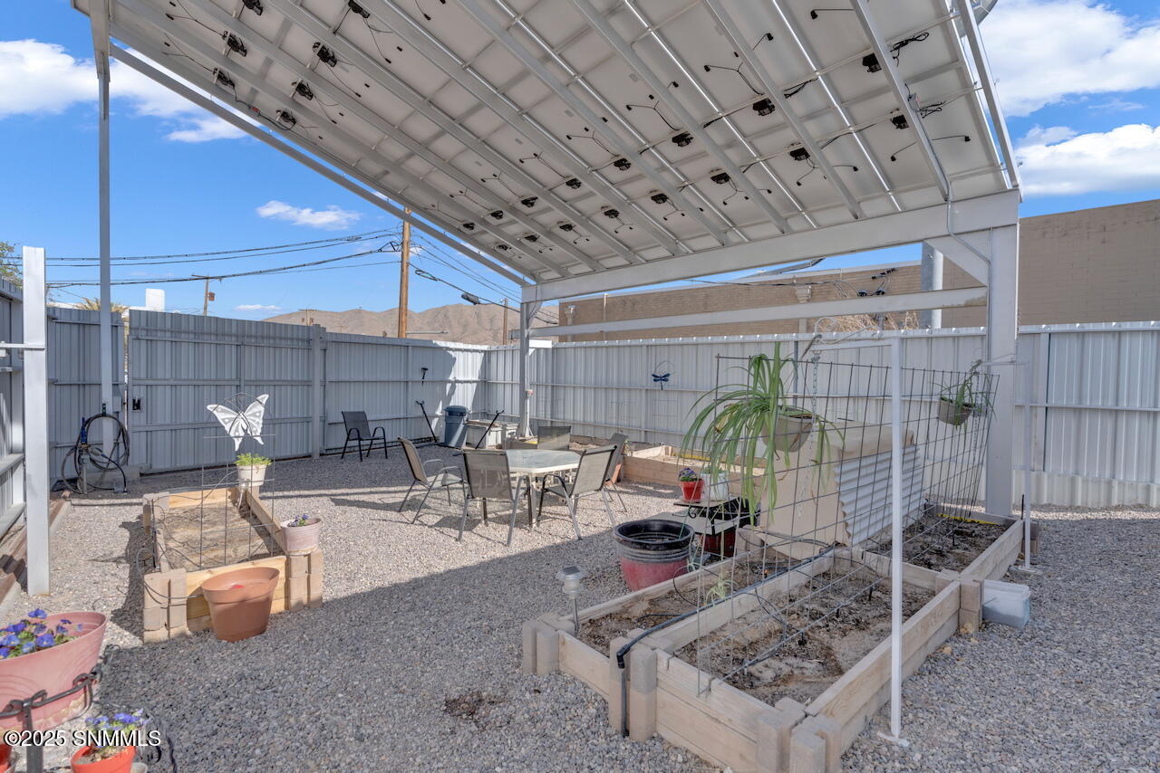 402 Main Avenue Property Photo 4