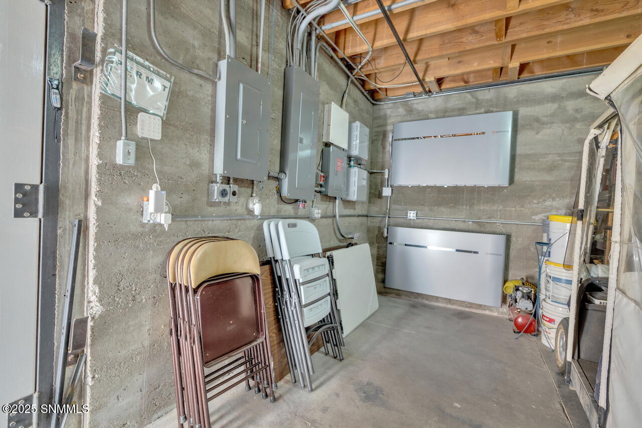 402 Main Avenue Property Photo 14