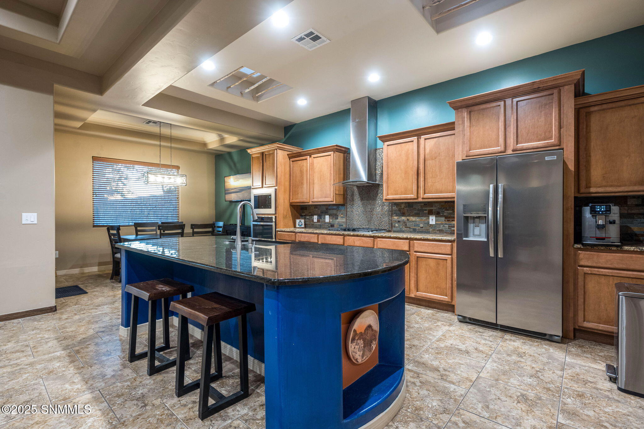 4335 Isleta Court Property Photo 9