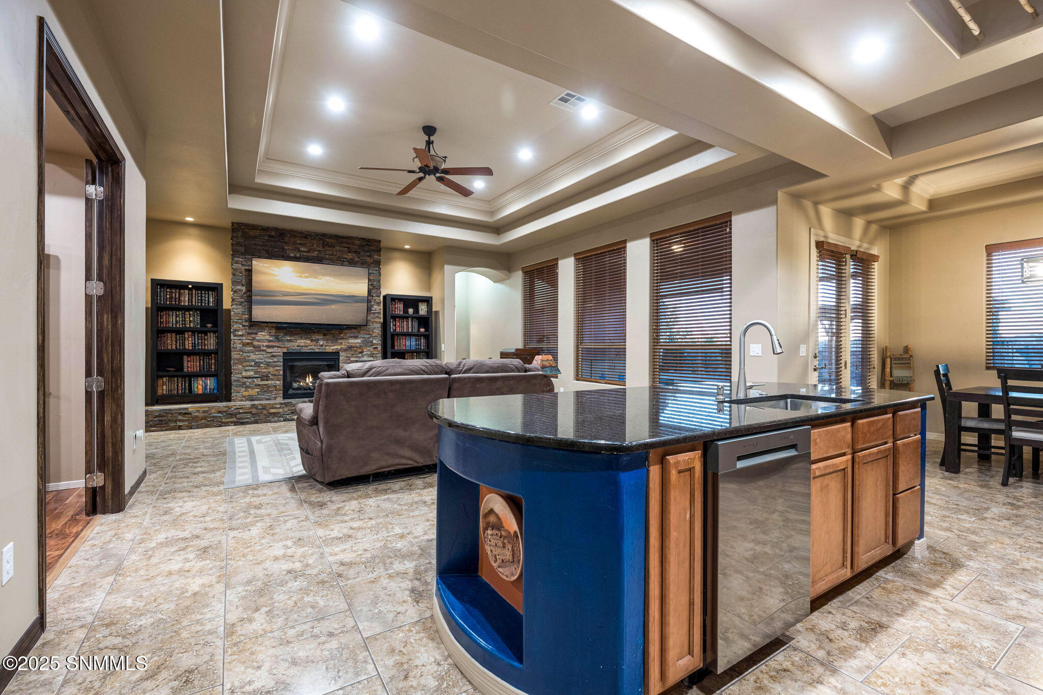 4335 Isleta Court Property Photo 11