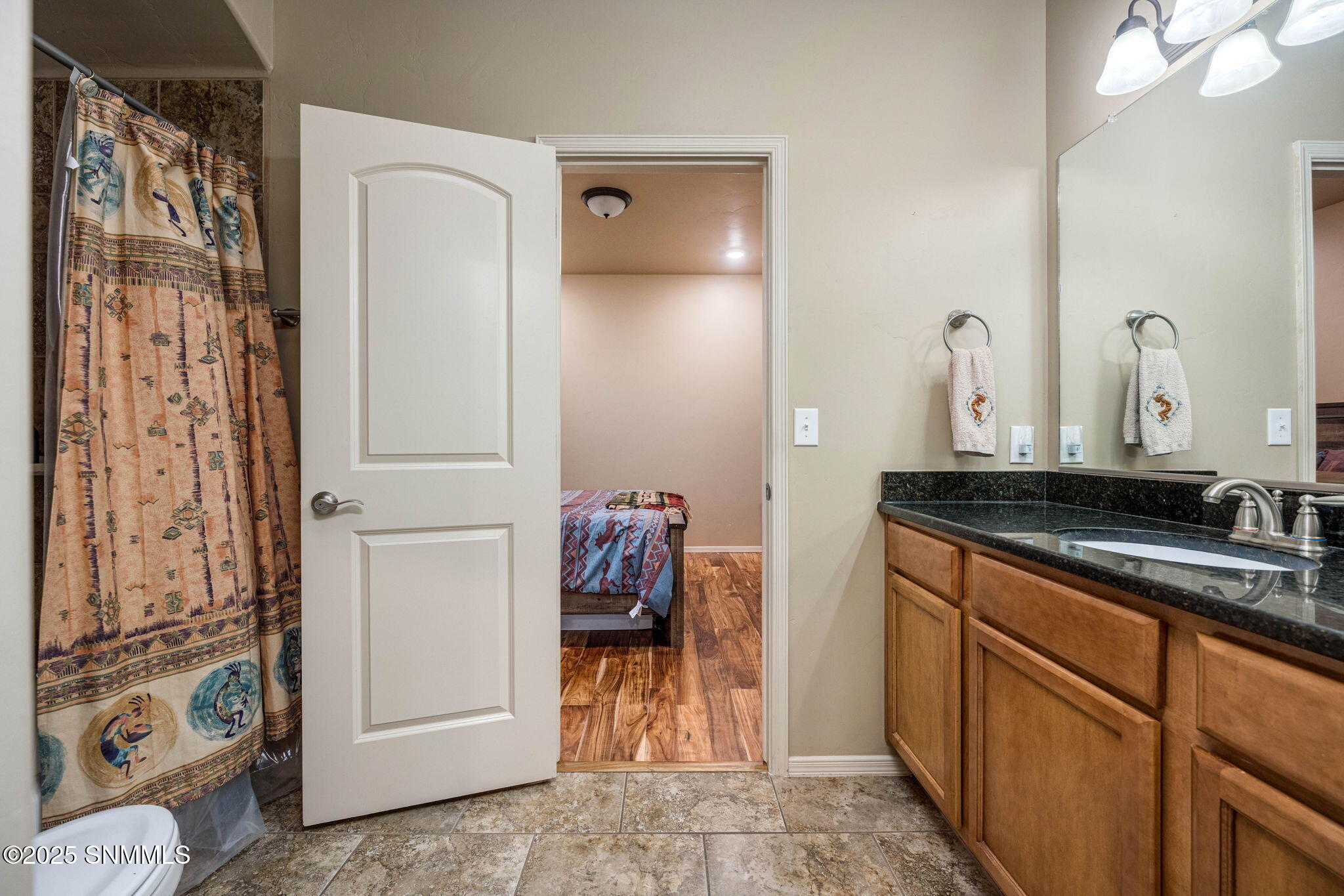 4335 Isleta Court Property Photo 29
