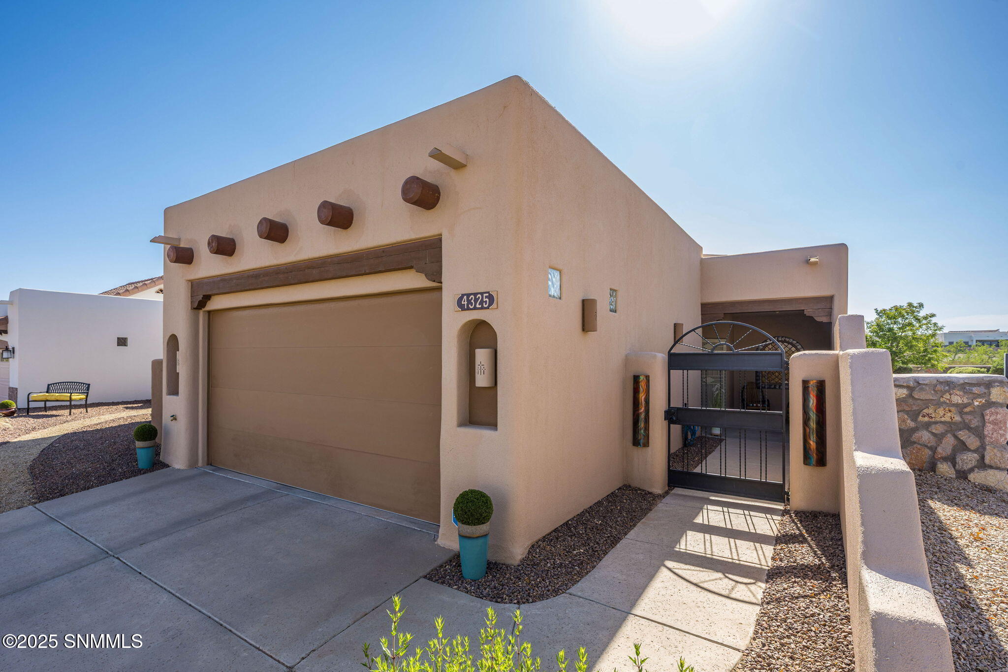 4325 Hopi Court Property Photo 2