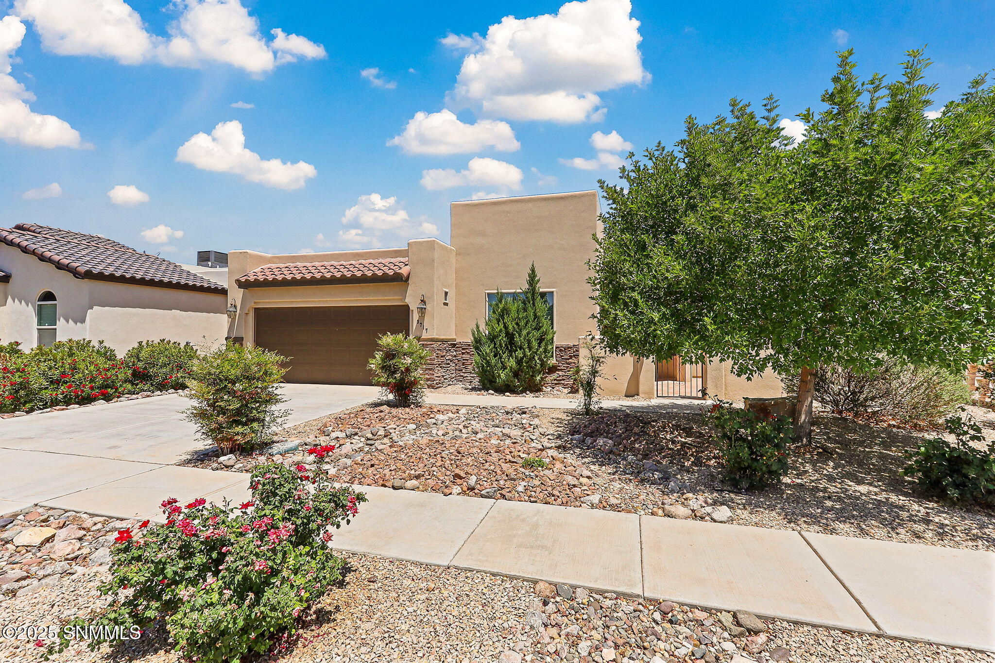 3717 Santa Minerva Avenue Property Photo 3
