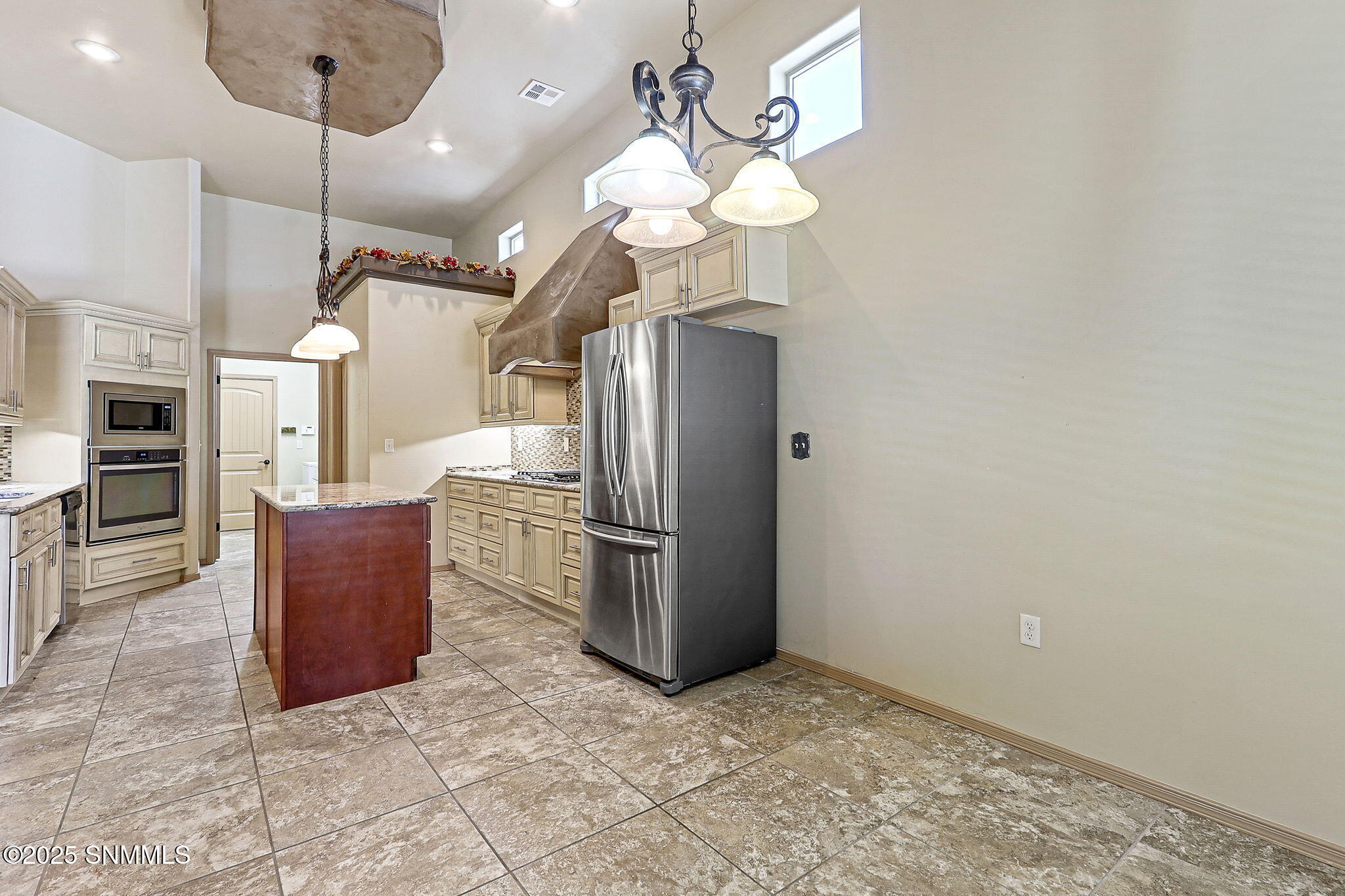 3717 Santa Minerva Avenue Property Photo 19