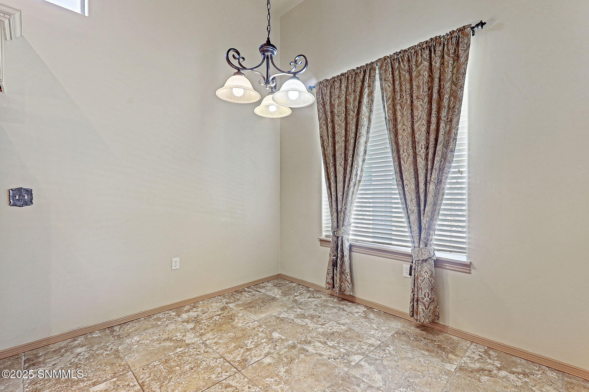 3717 Santa Minerva Avenue Property Photo 22