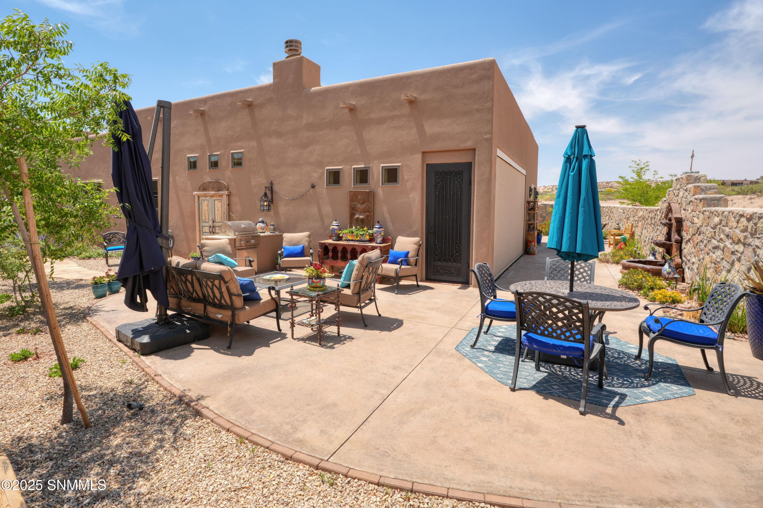 8065 Willow Bloom Circle Property Photo 4