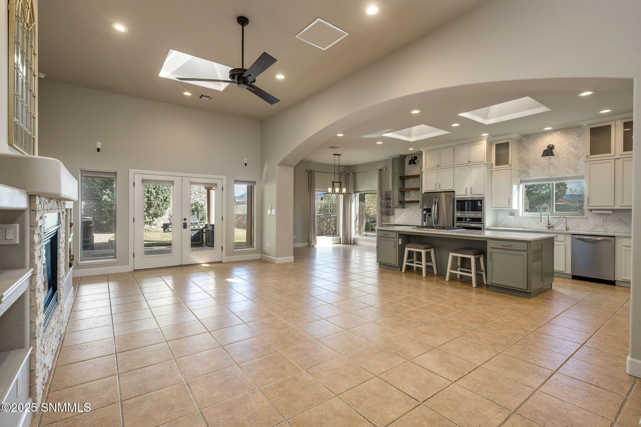 3827 Yellowstone Drive Property Photo 21
