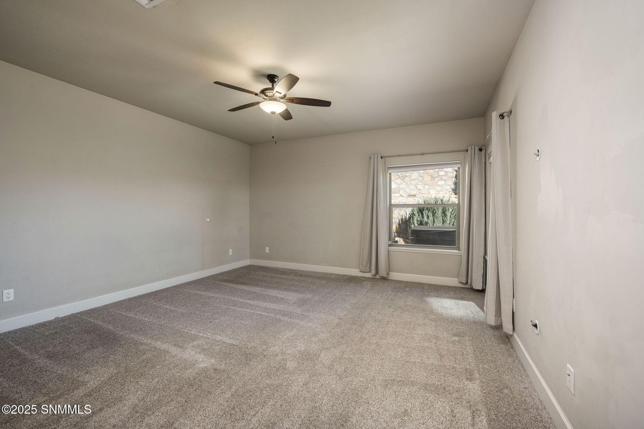 3827 Yellowstone Drive Property Photo 23