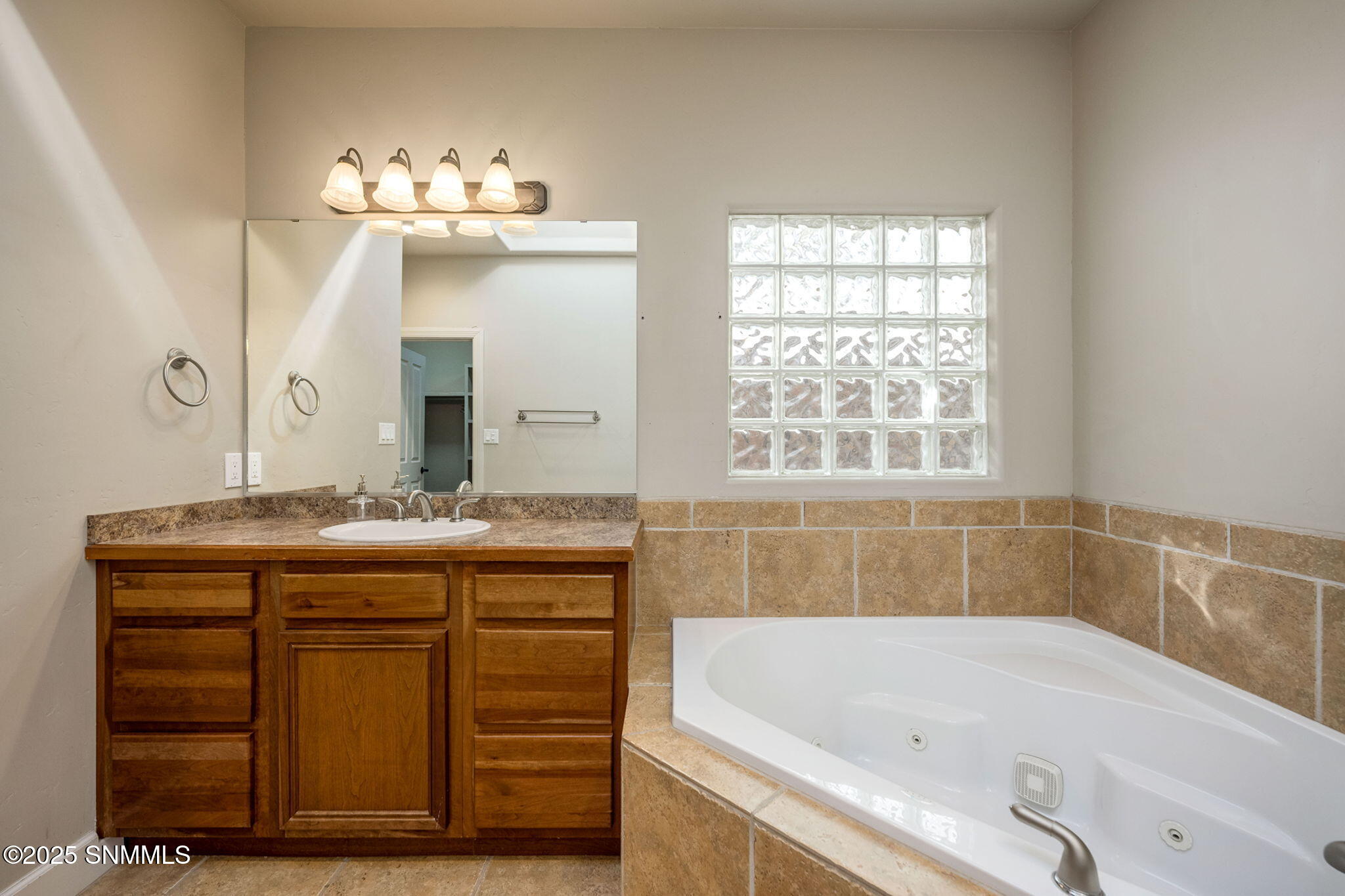 3827 Yellowstone Drive Property Photo 30