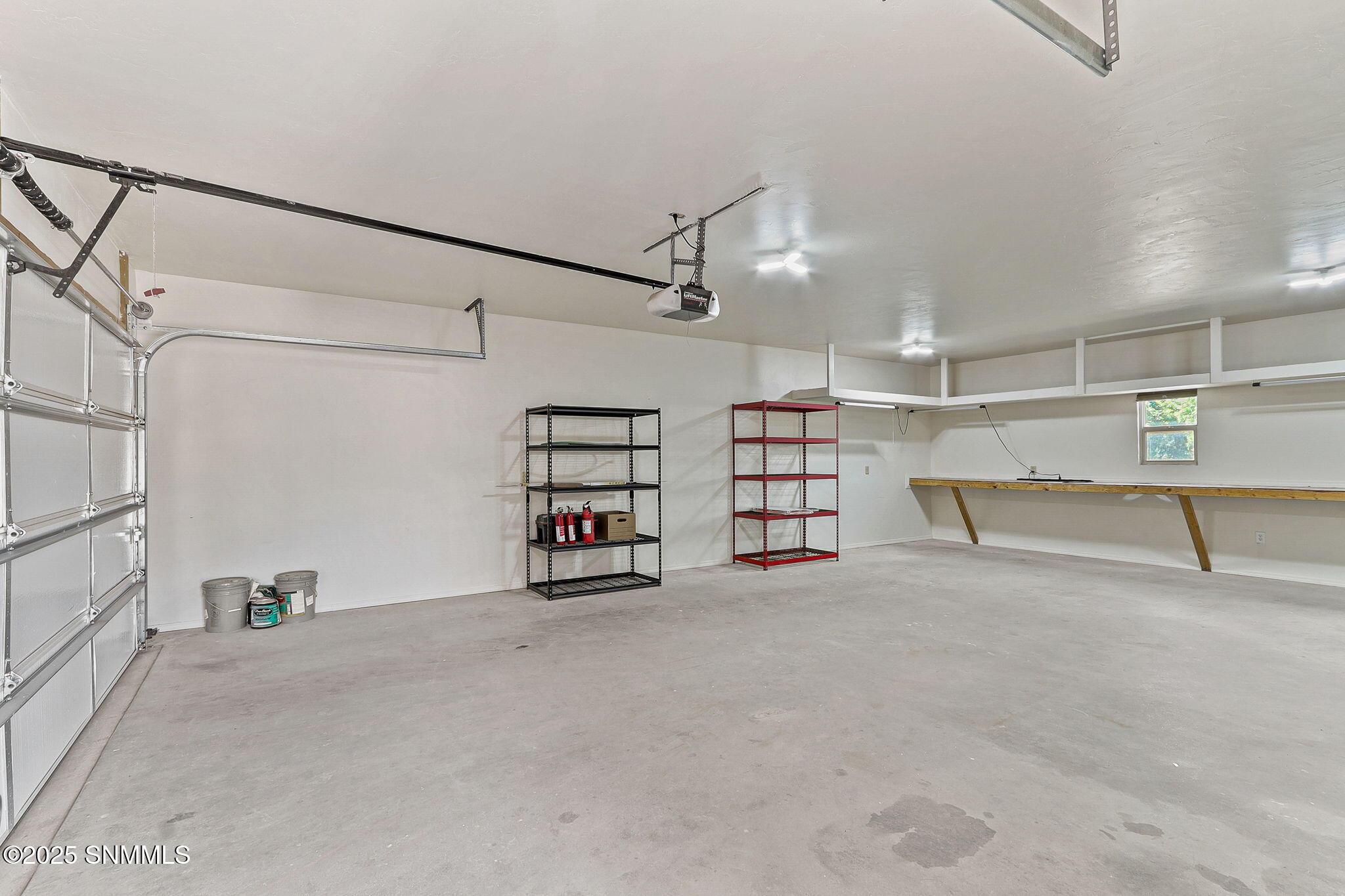 3026 Los Arenales Street Property Photo 23
