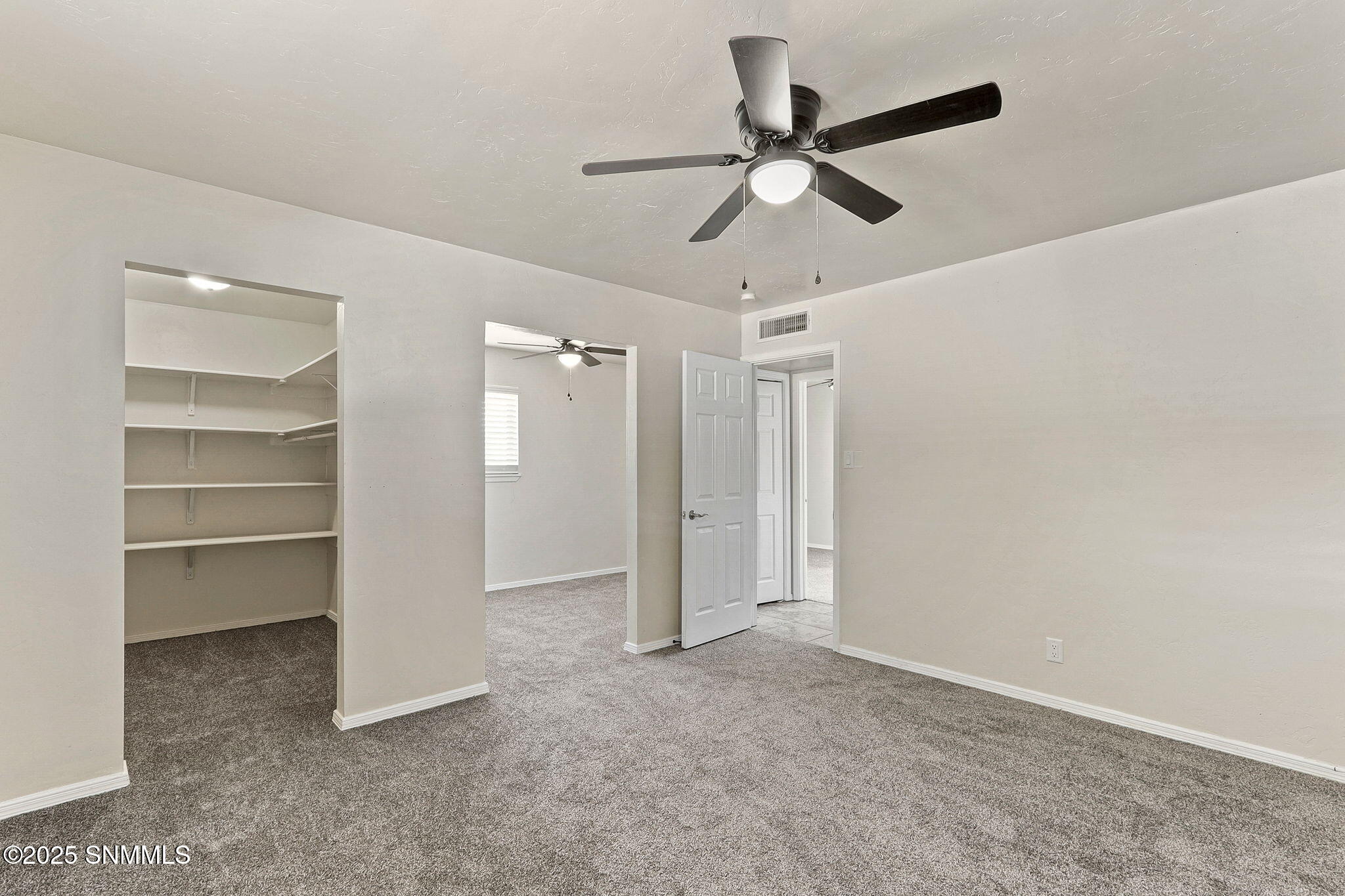 3026 Los Arenales Street Property Photo 31
