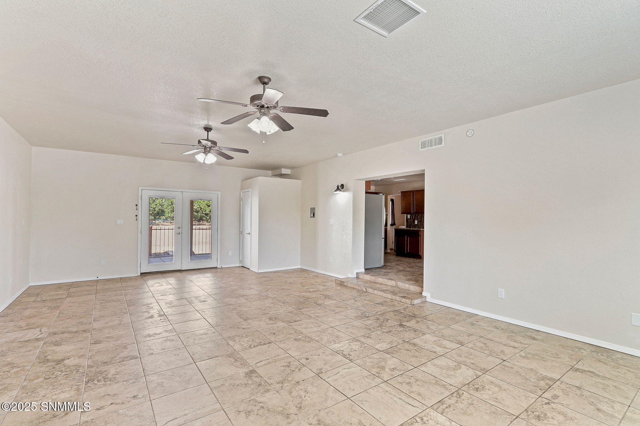 3026 Los Arenales Street Property Photo 33