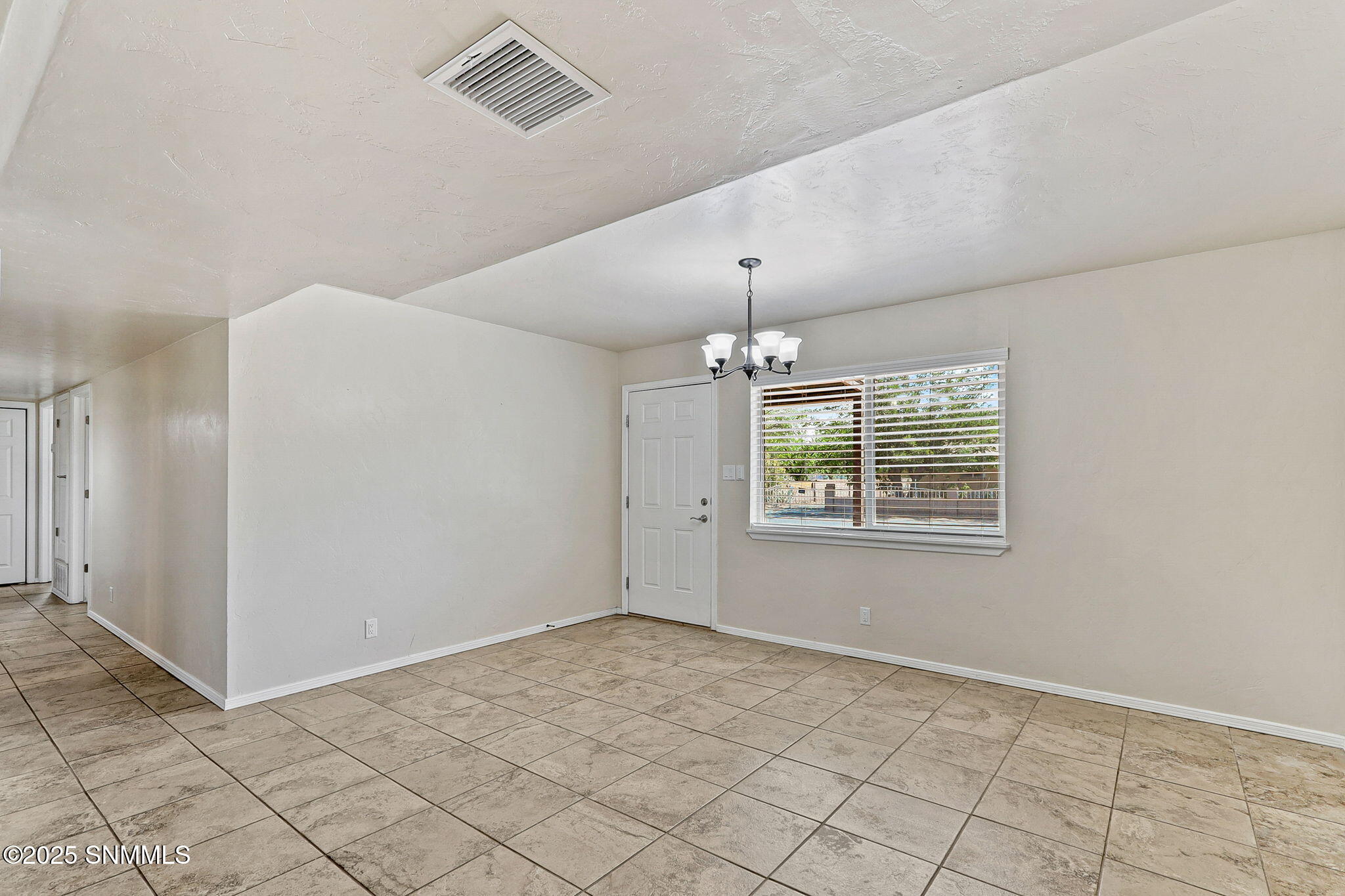 3026 Los Arenales Street Property Photo 36