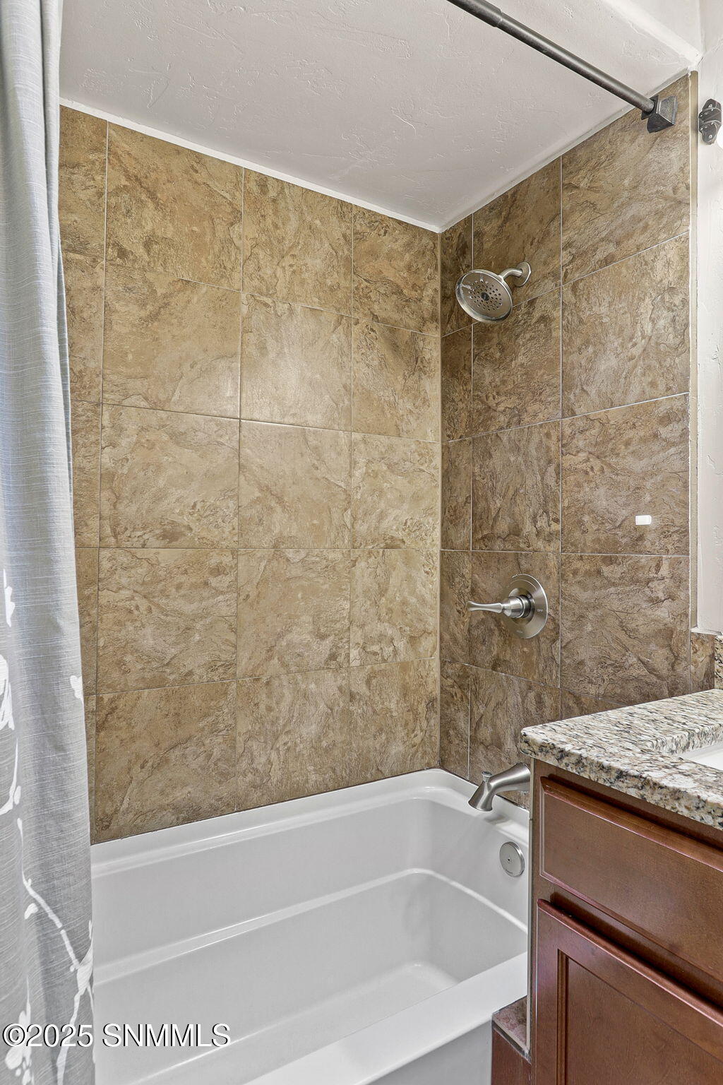 3026 Los Arenales Street Property Photo 41