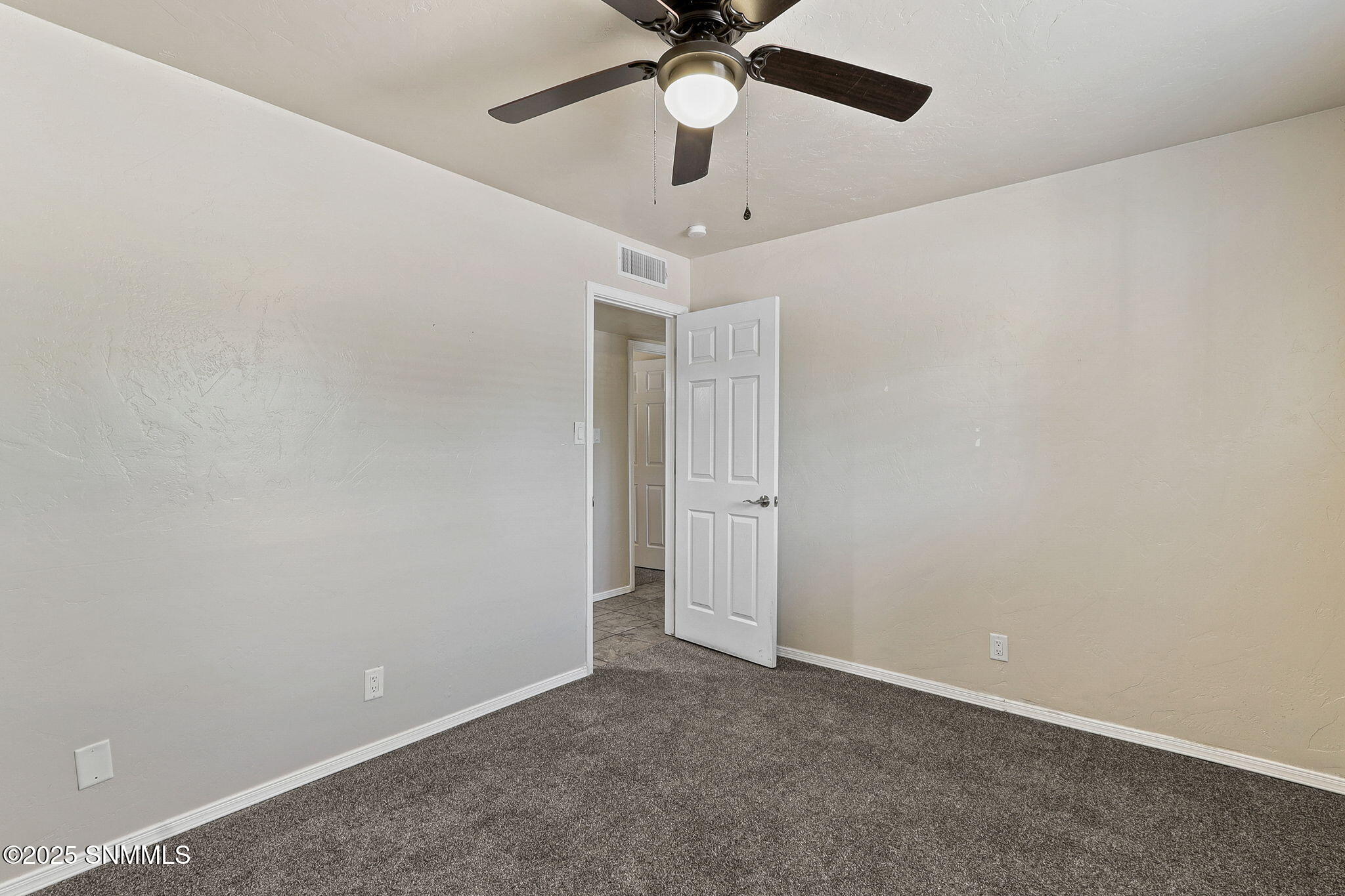 3026 Los Arenales Street Property Photo 44