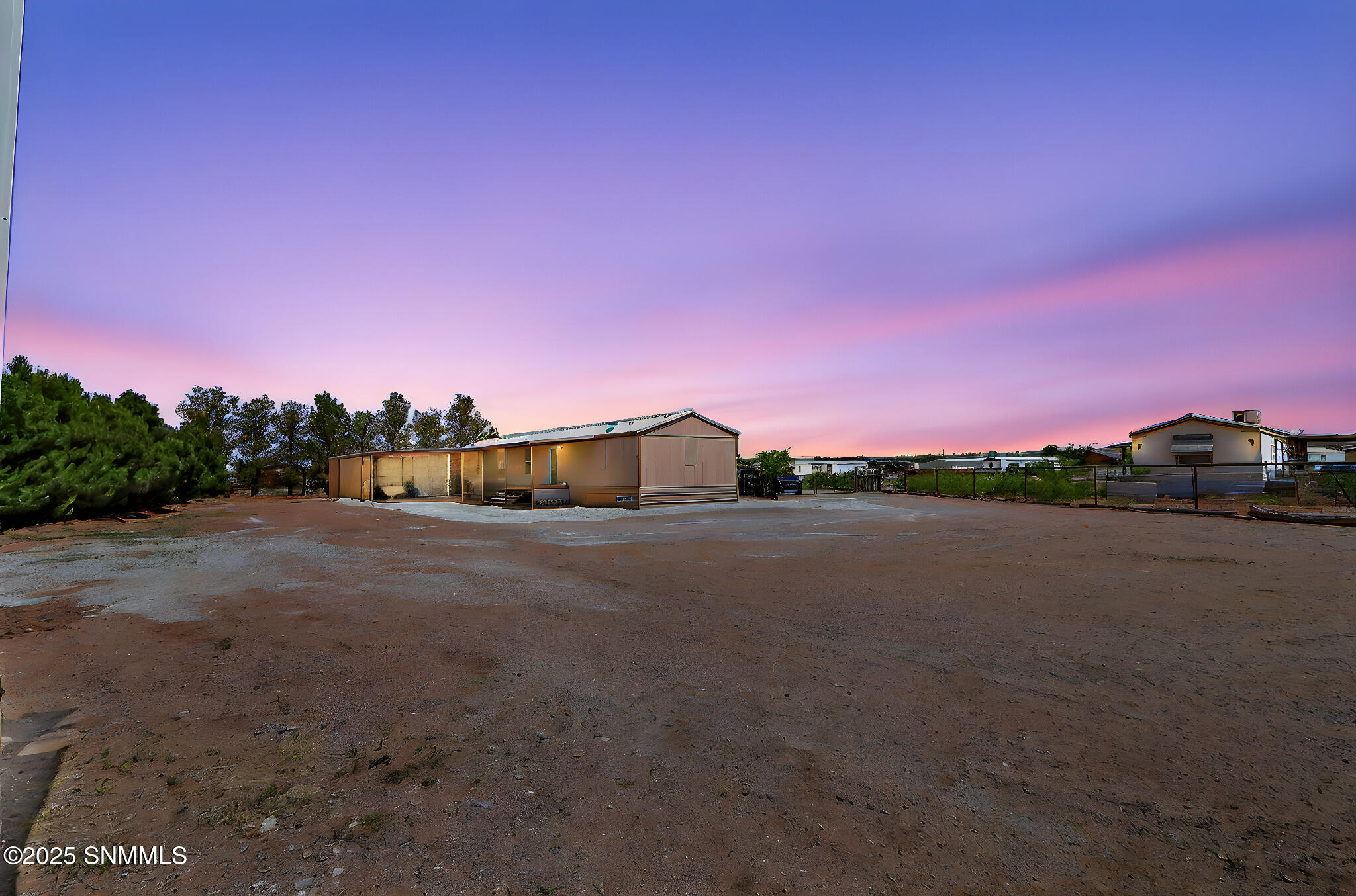659 Fort Furlong Property Photo 3