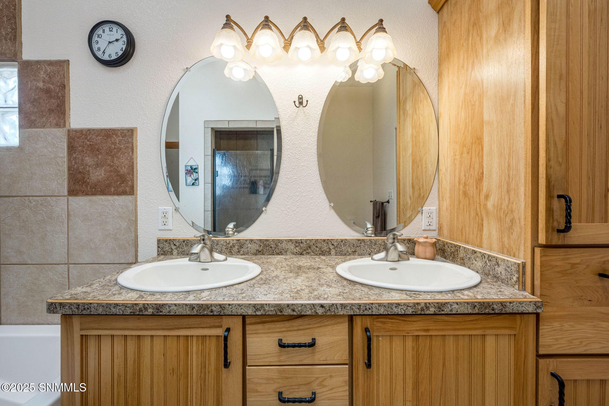 4650 Whispering Pines Lane Property Photo 30