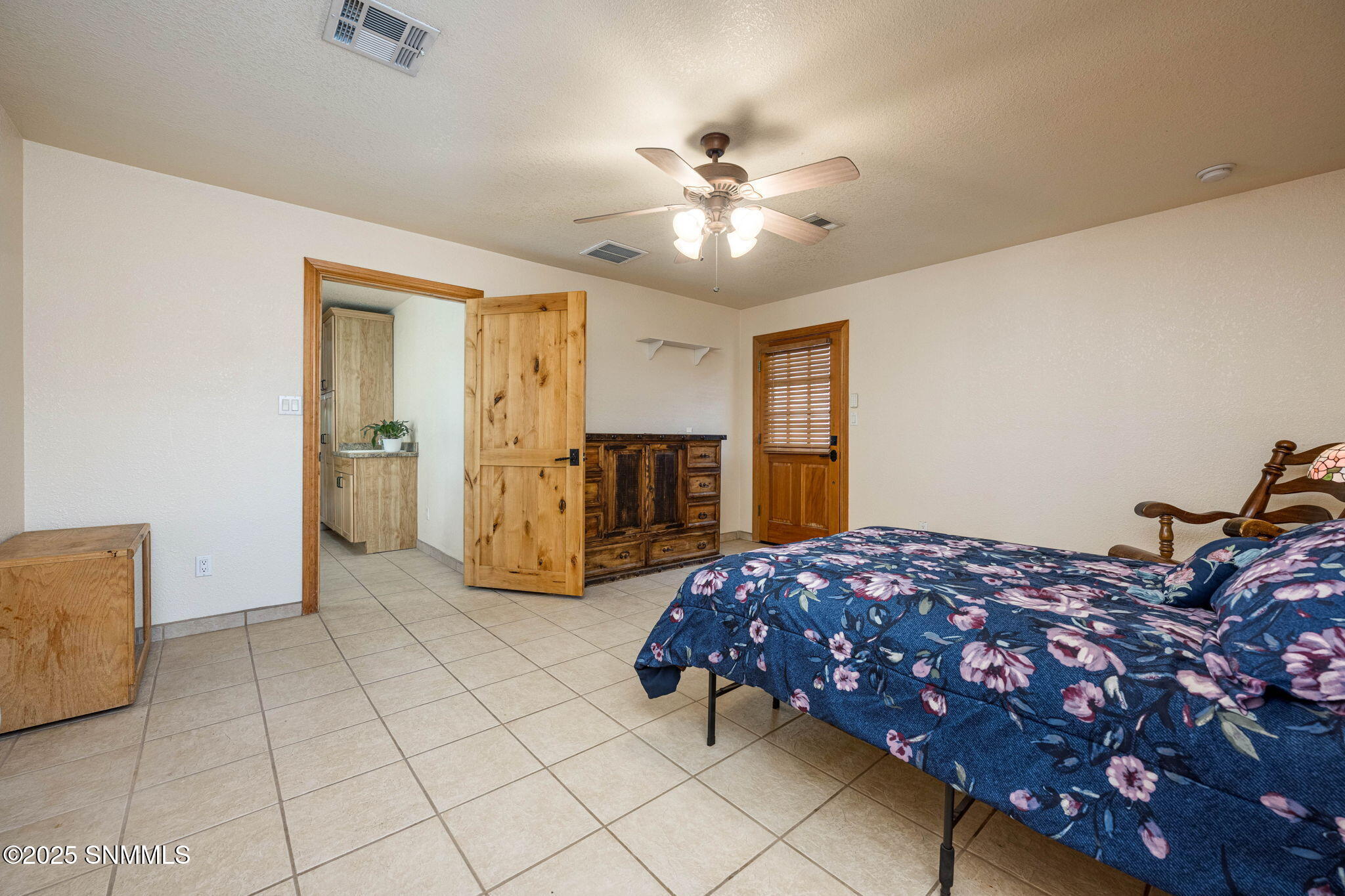 4650 Whispering Pines Lane Property Photo 37
