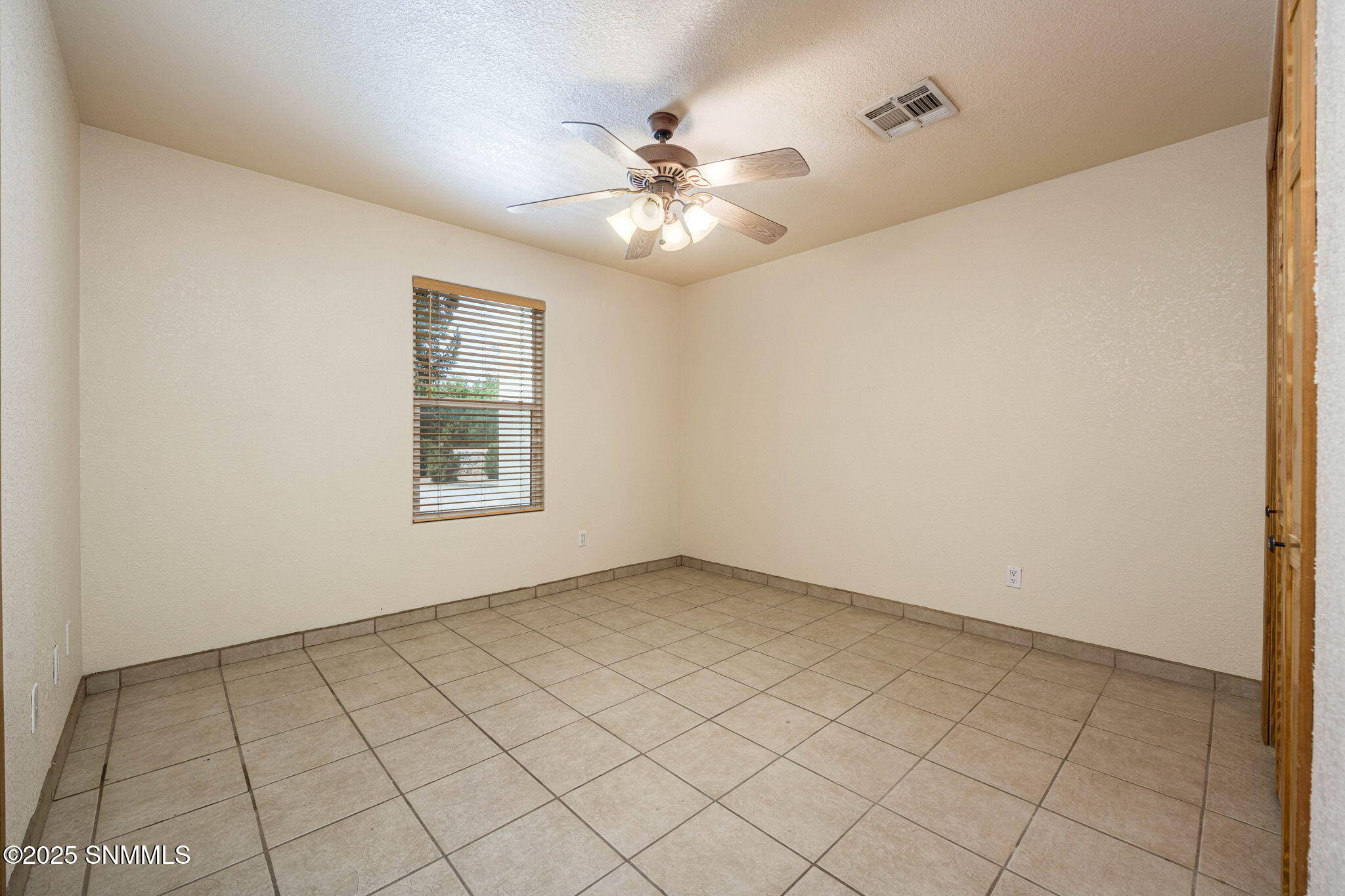 4650 Whispering Pines Lane Property Photo 42