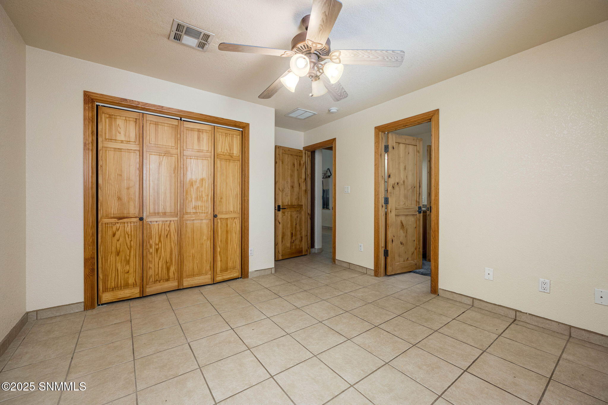4650 Whispering Pines Lane Property Photo 43