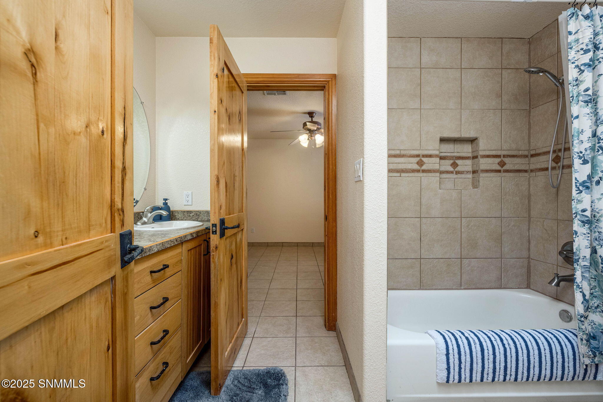 4650 Whispering Pines Lane Property Photo 44