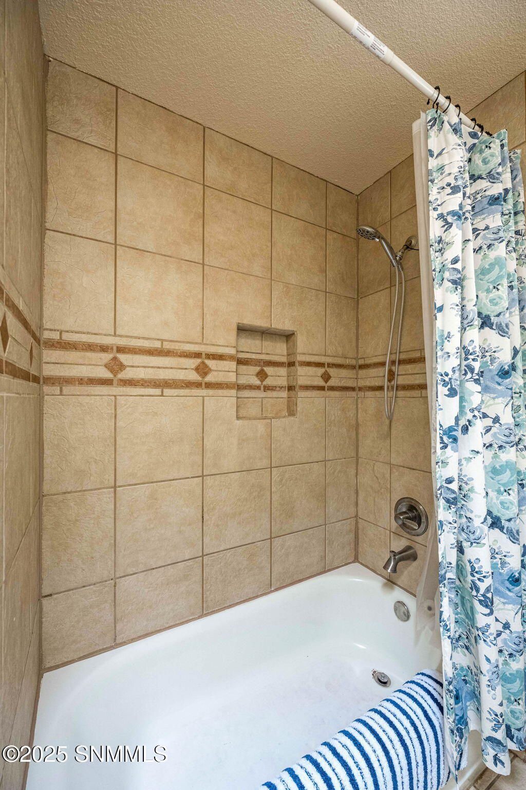 4650 Whispering Pines Lane Property Photo 46
