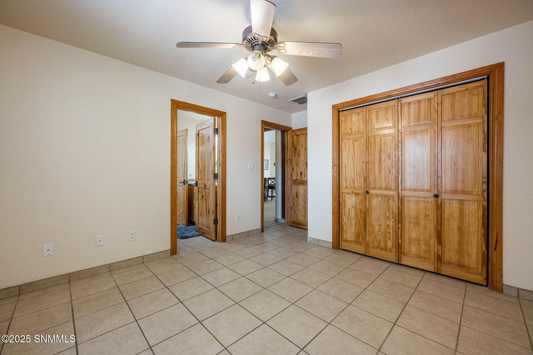 4650 Whispering Pines Lane Property Photo 48
