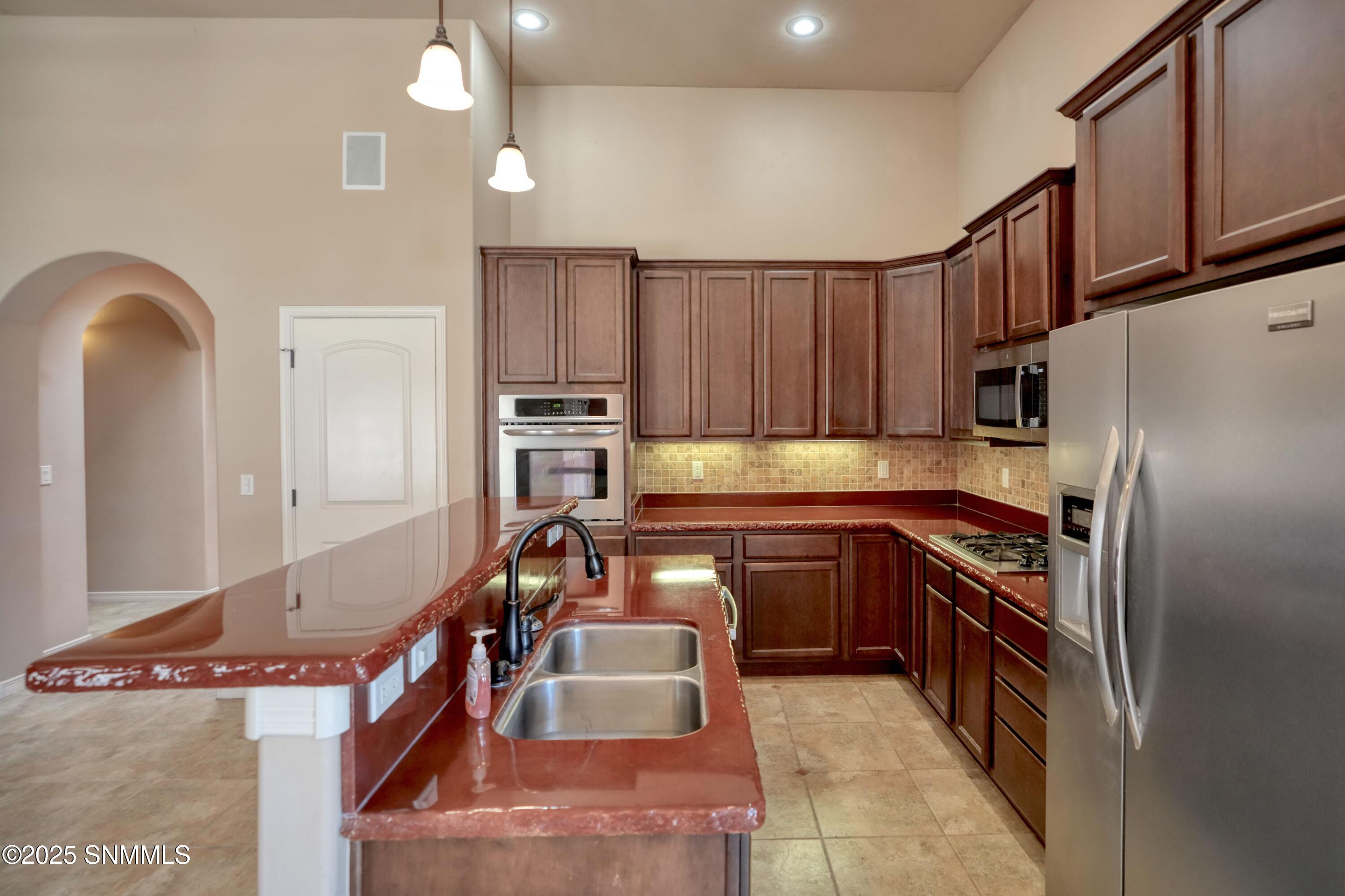 4303 Amarilla Arc Property Photo 12