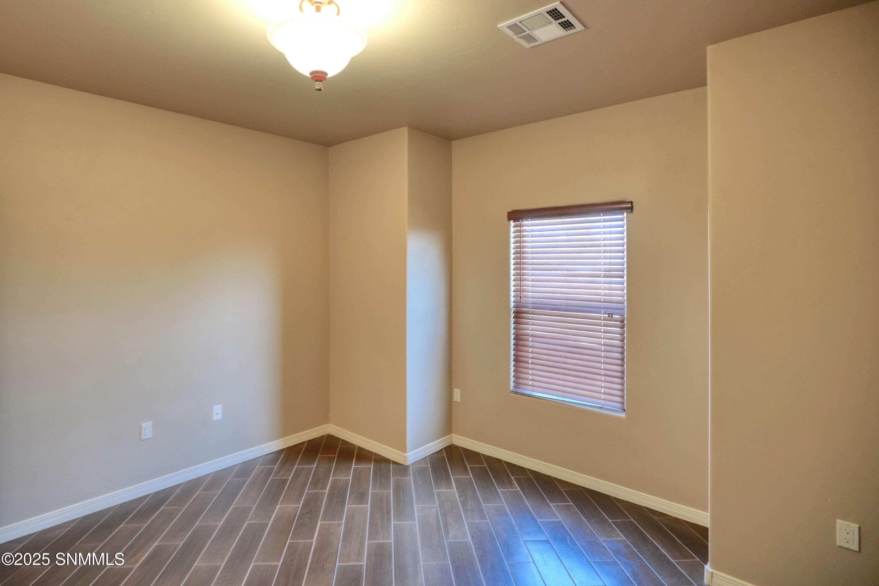 4303 Amarilla Arc Property Photo 17