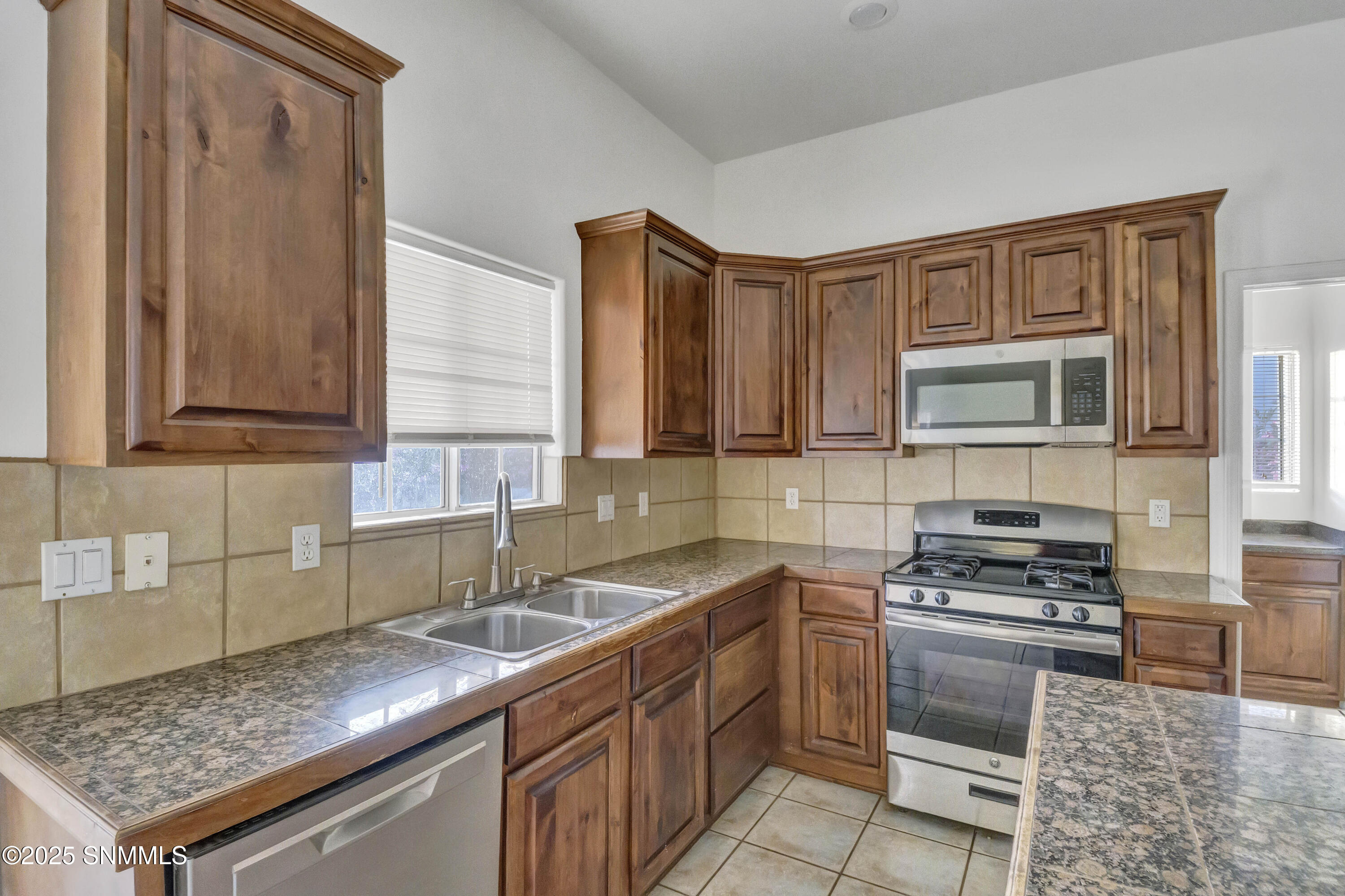 3523 Omaha Court Property Photo 10
