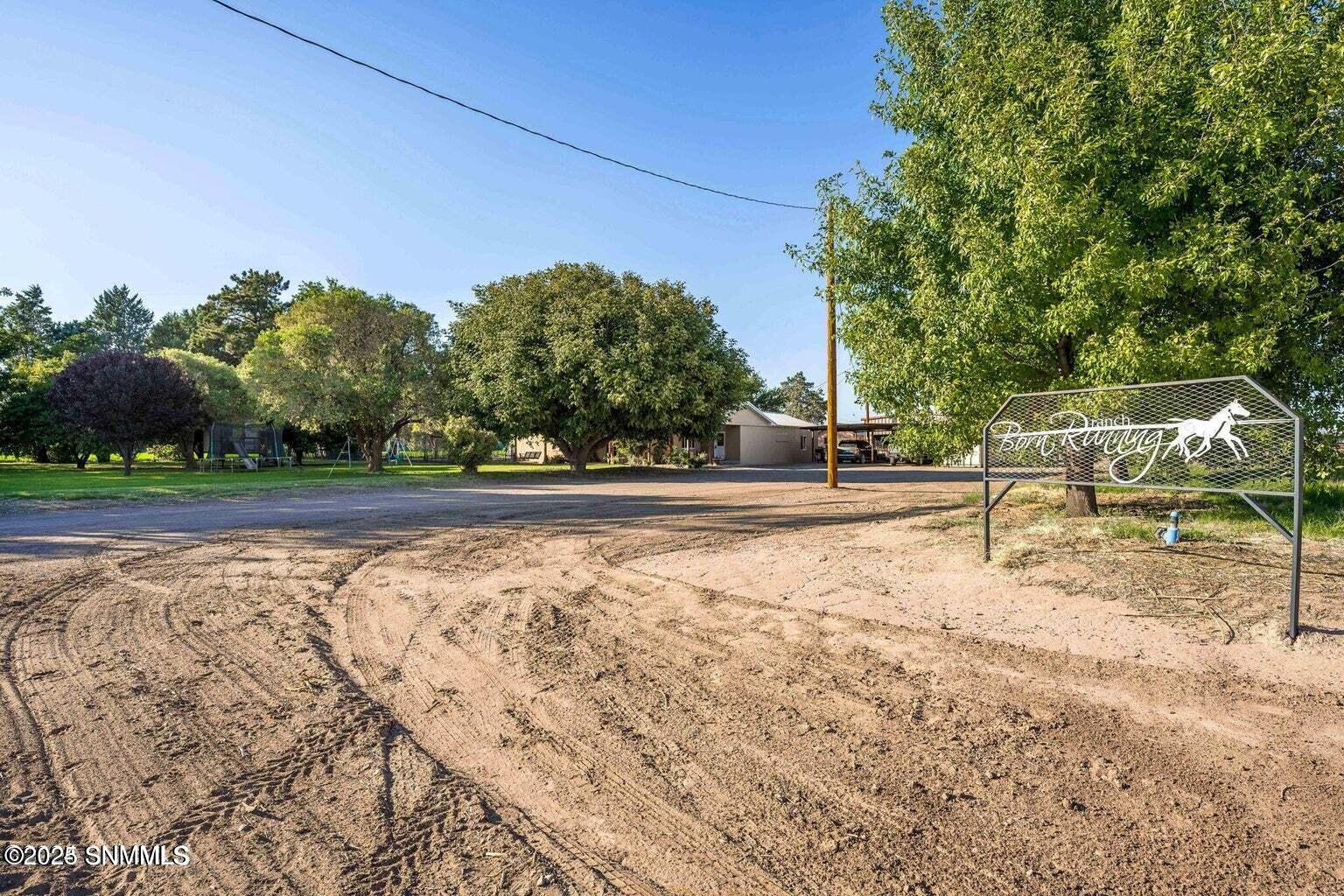 6535 Nm-377 Property Photo 2