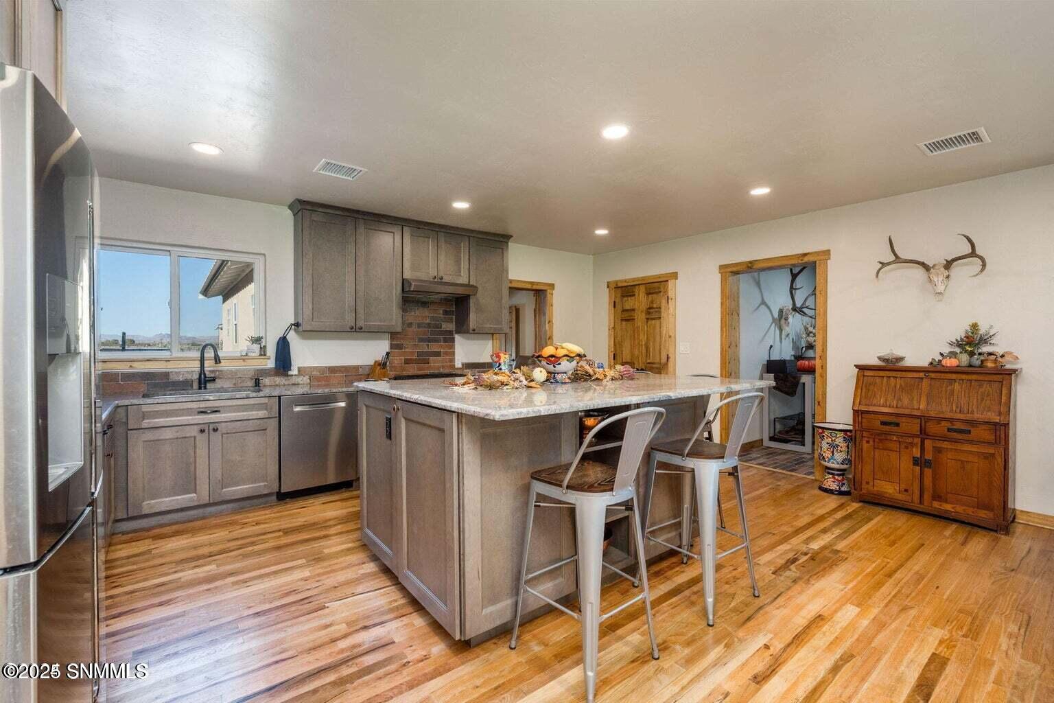 6535 Nm-377 Property Photo 3