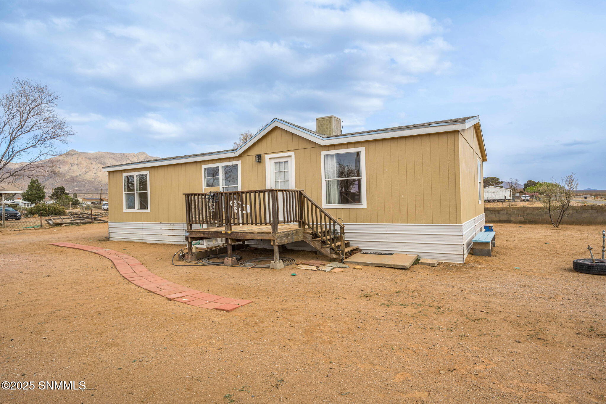 9605 Missile Lane Property Photo 2