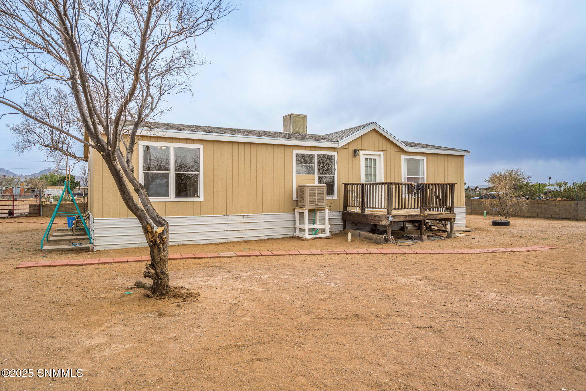 9605 Missile Lane Property Photo 3