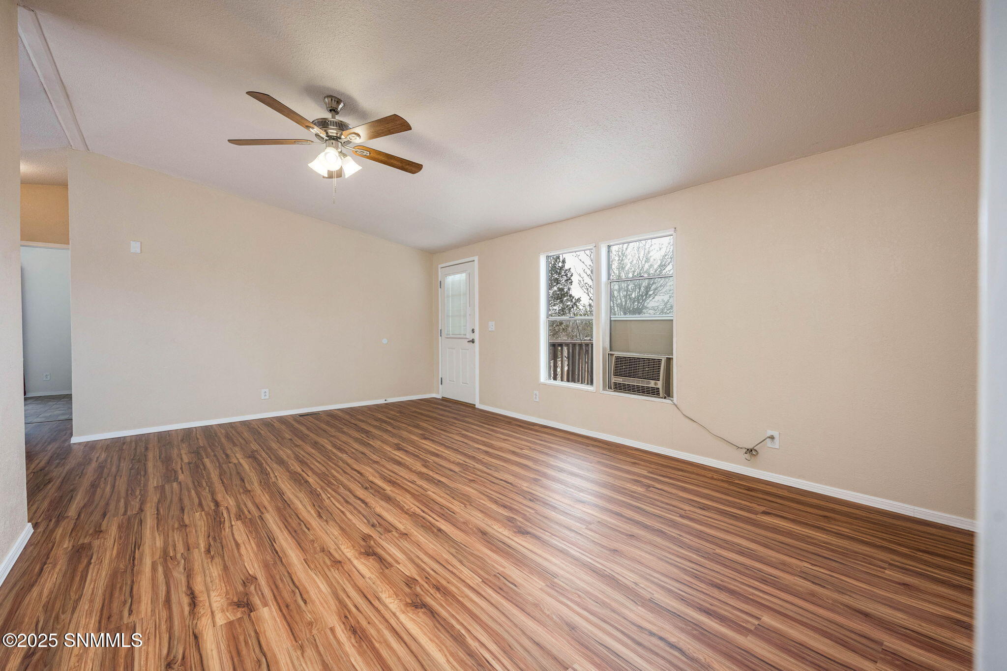 9605 Missile Lane Property Photo 8