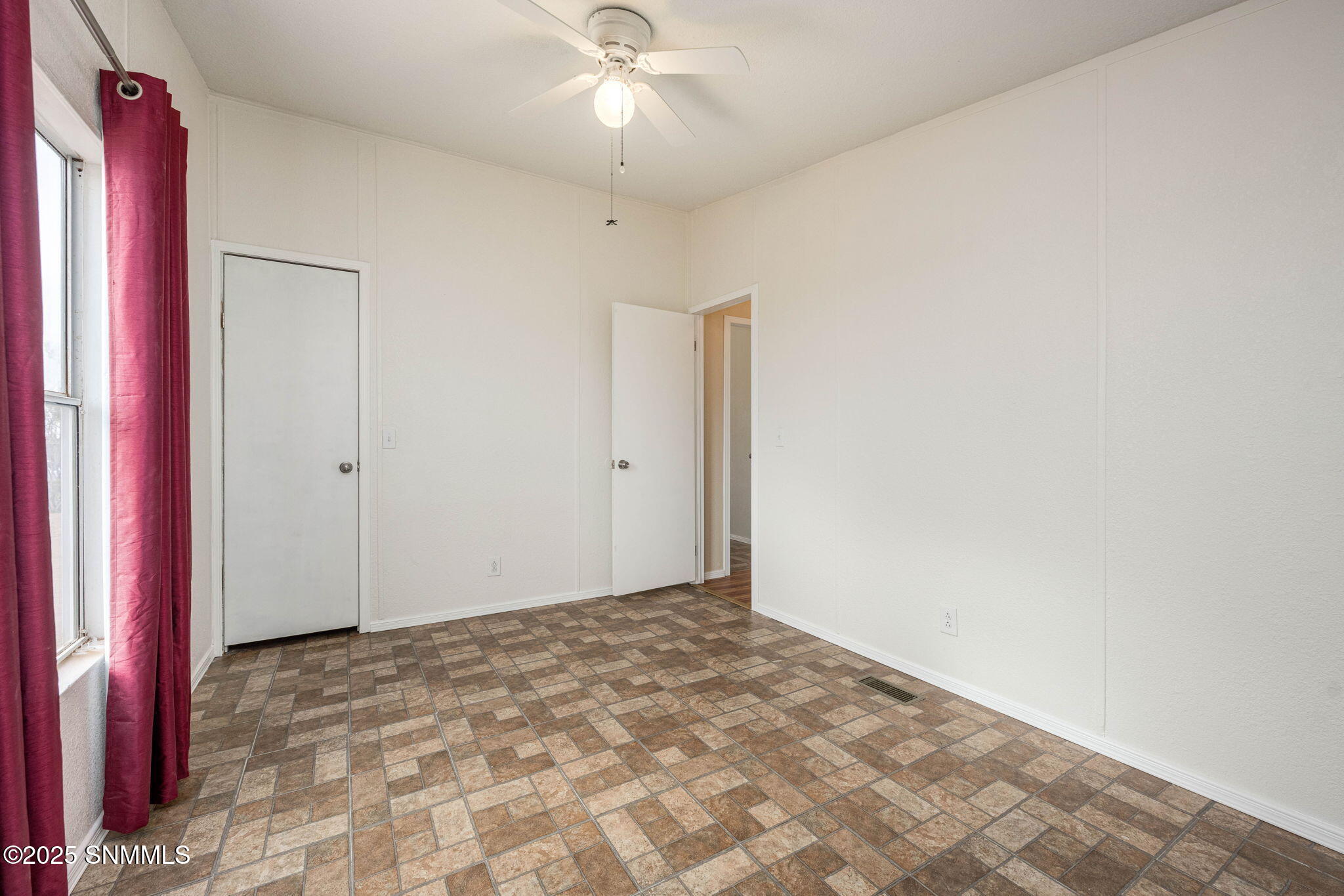 9605 Missile Lane Property Photo 23