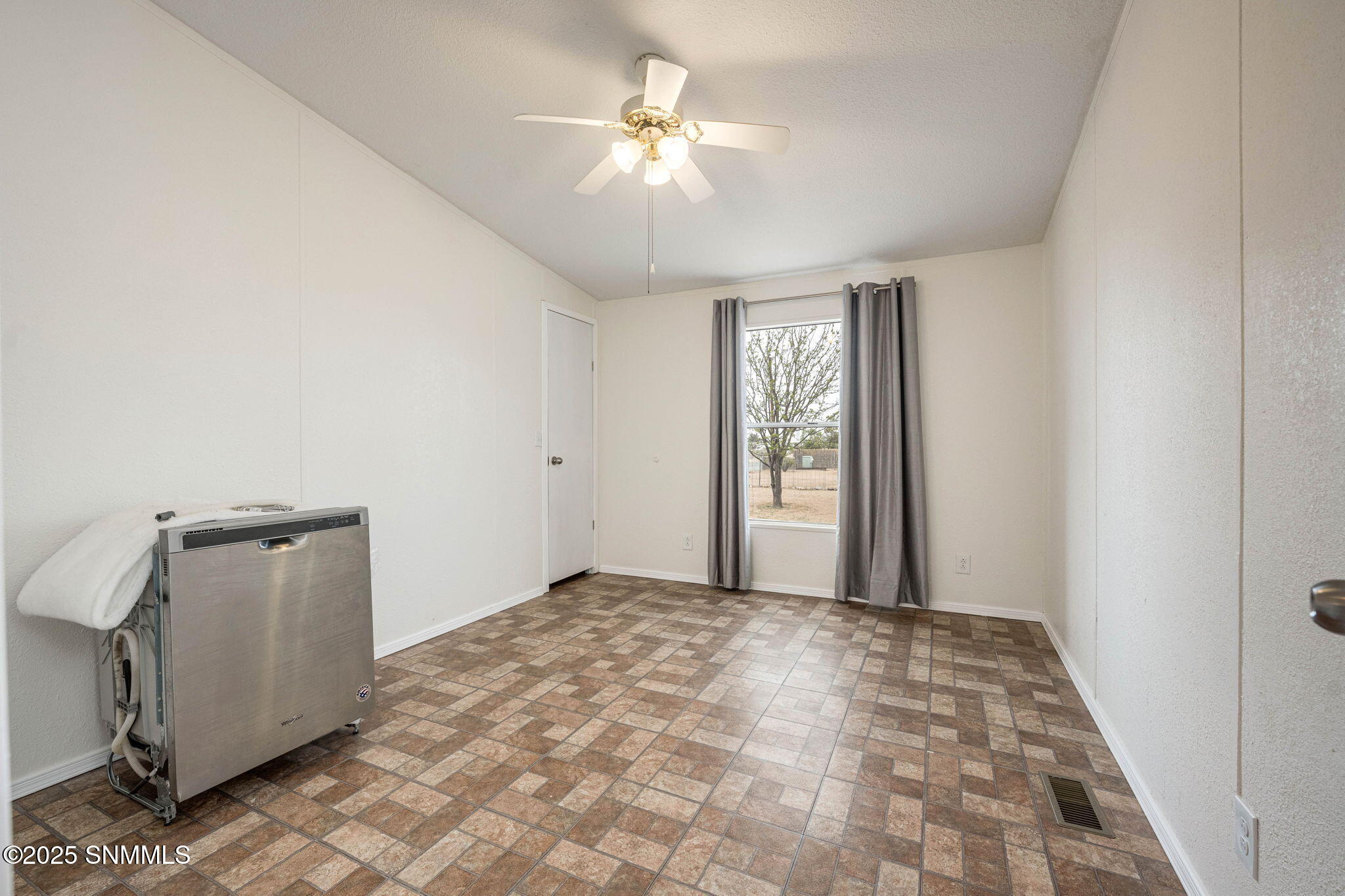 9605 Missile Lane Property Photo 25