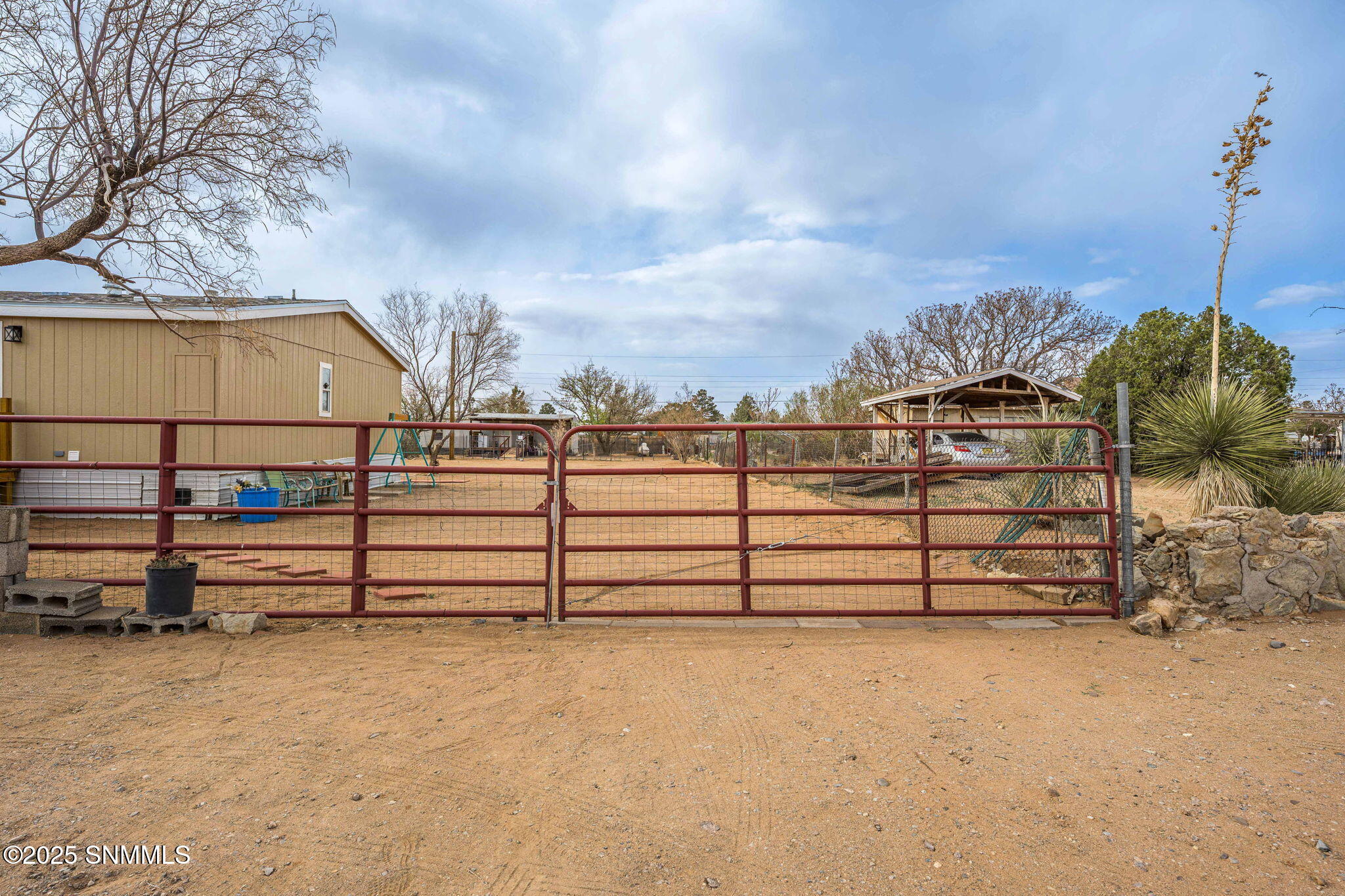 9605 Missile Lane Property Photo 35