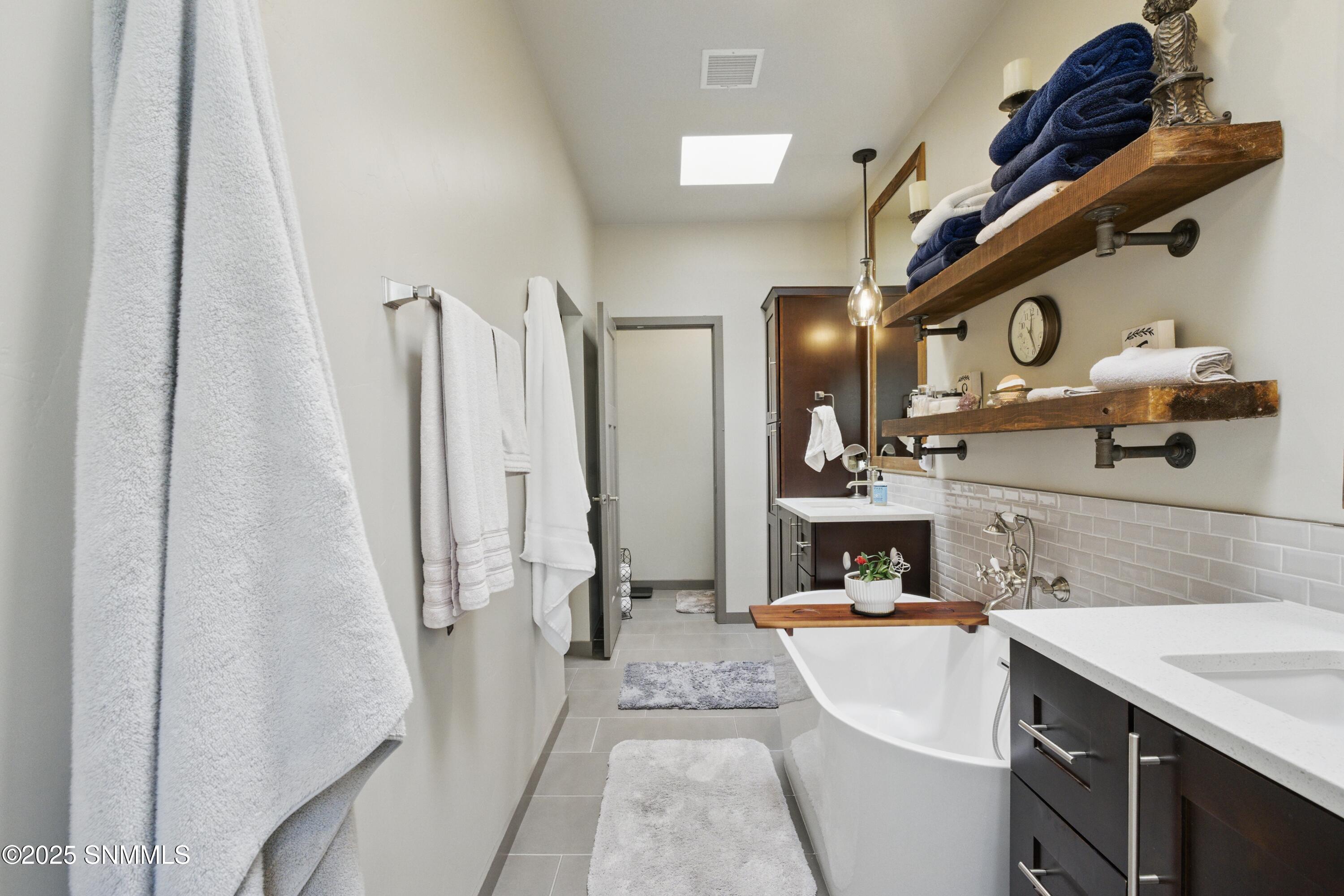 3747 Golden Echo Property Photo 16