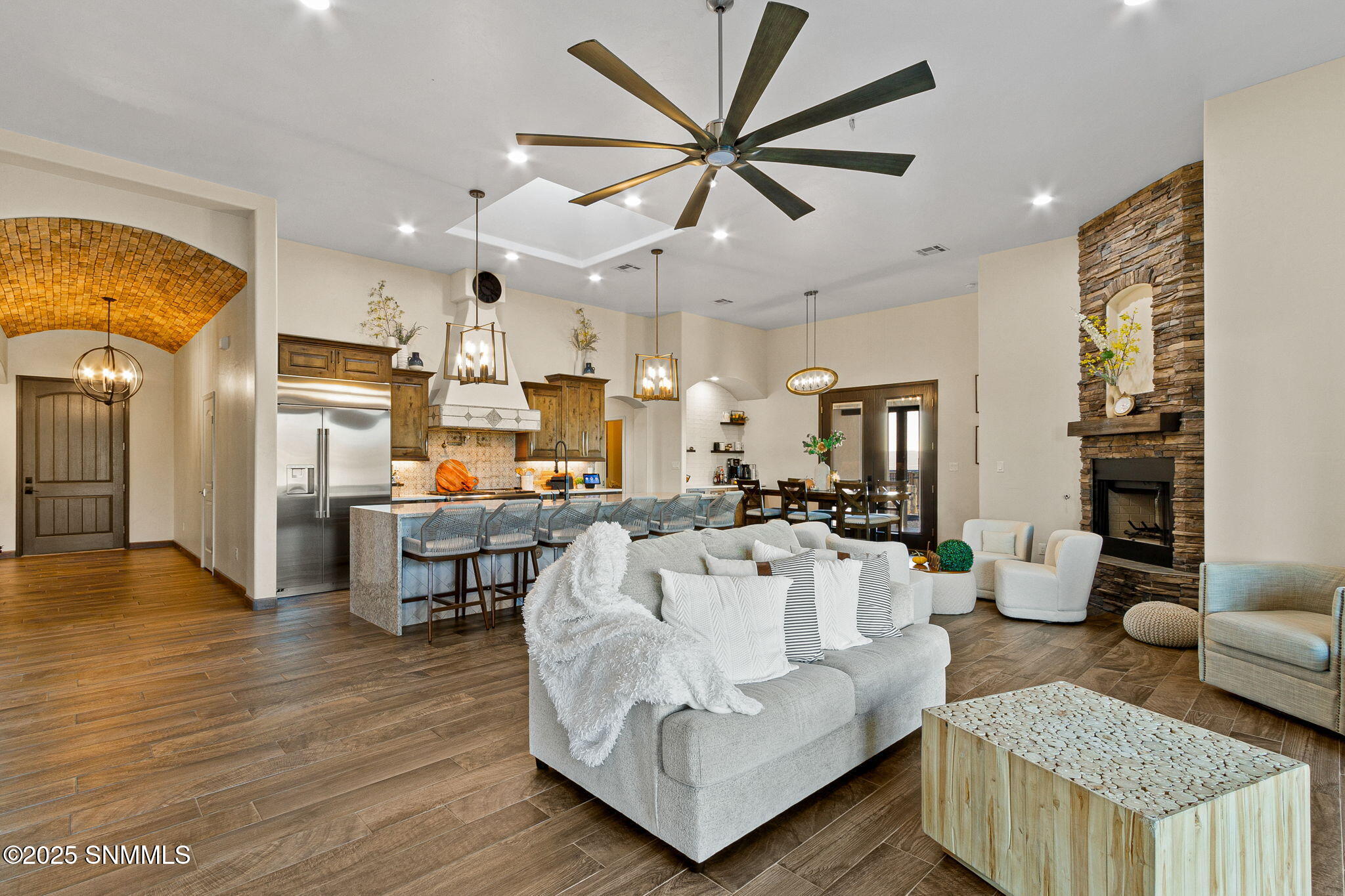 2299 Guamis Property Photo 14