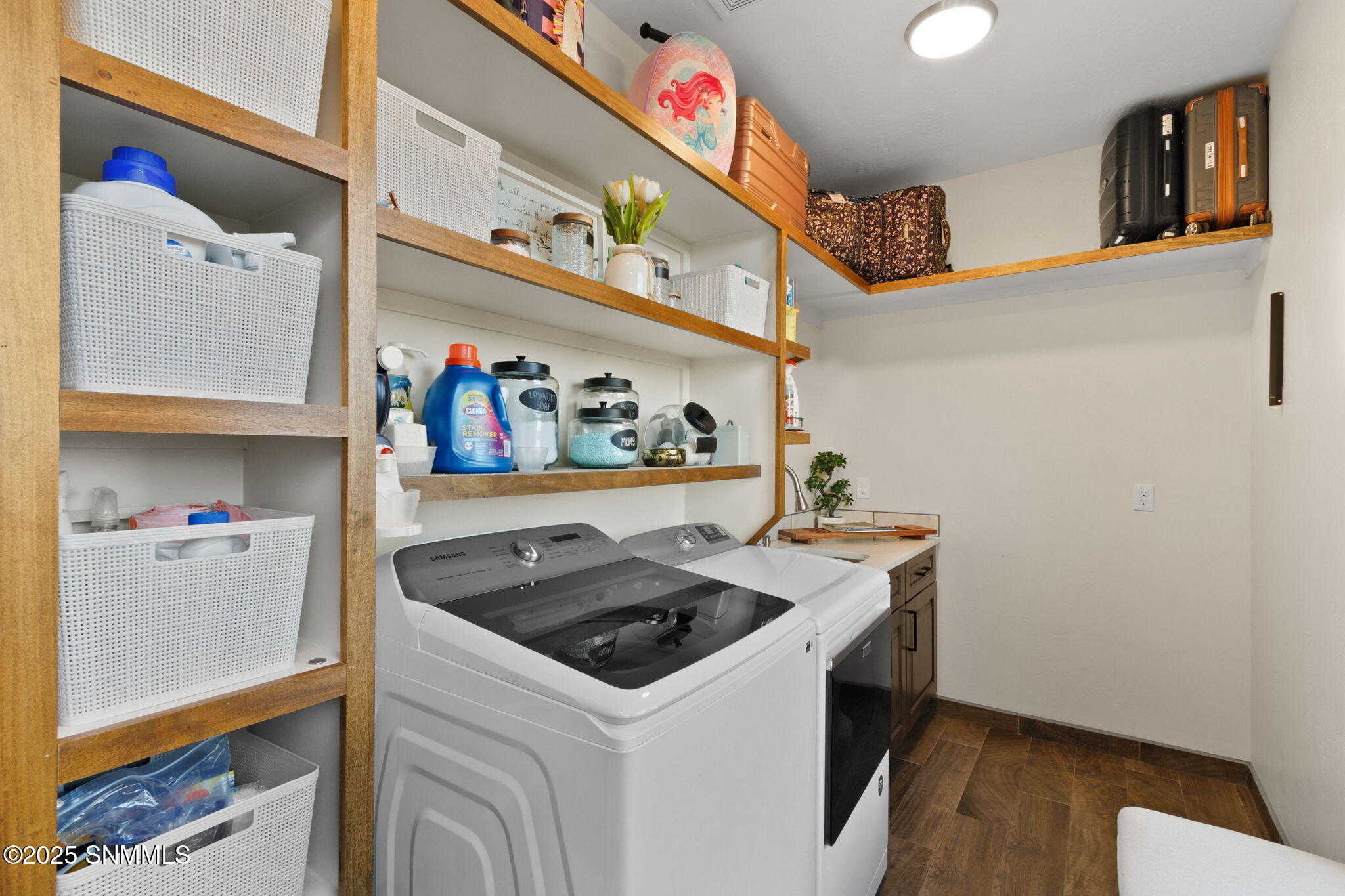 2299 Guamis Property Photo 35