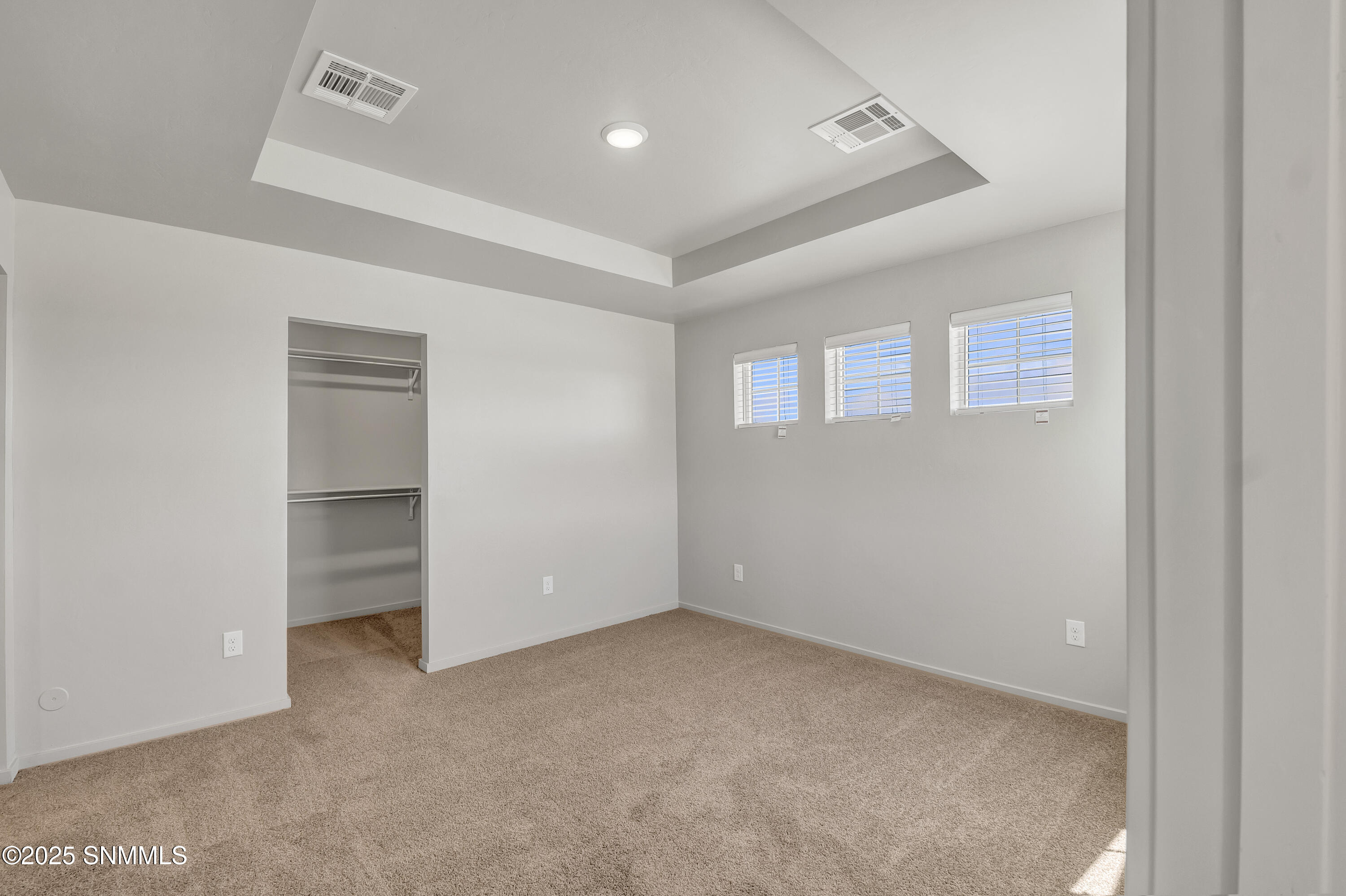 3049 Gladstone Street Property Photo 11