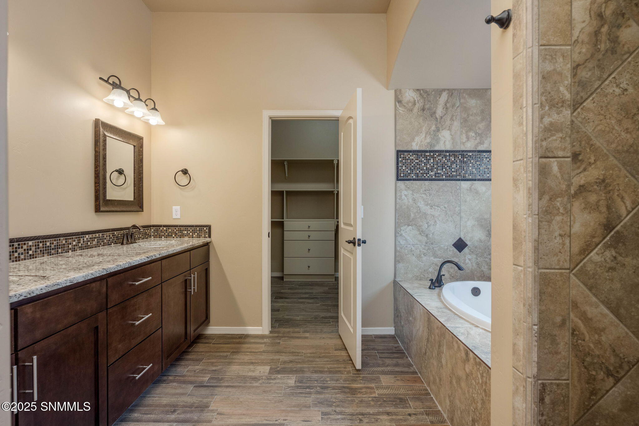 4481 Miramar Arc Property Photo 27