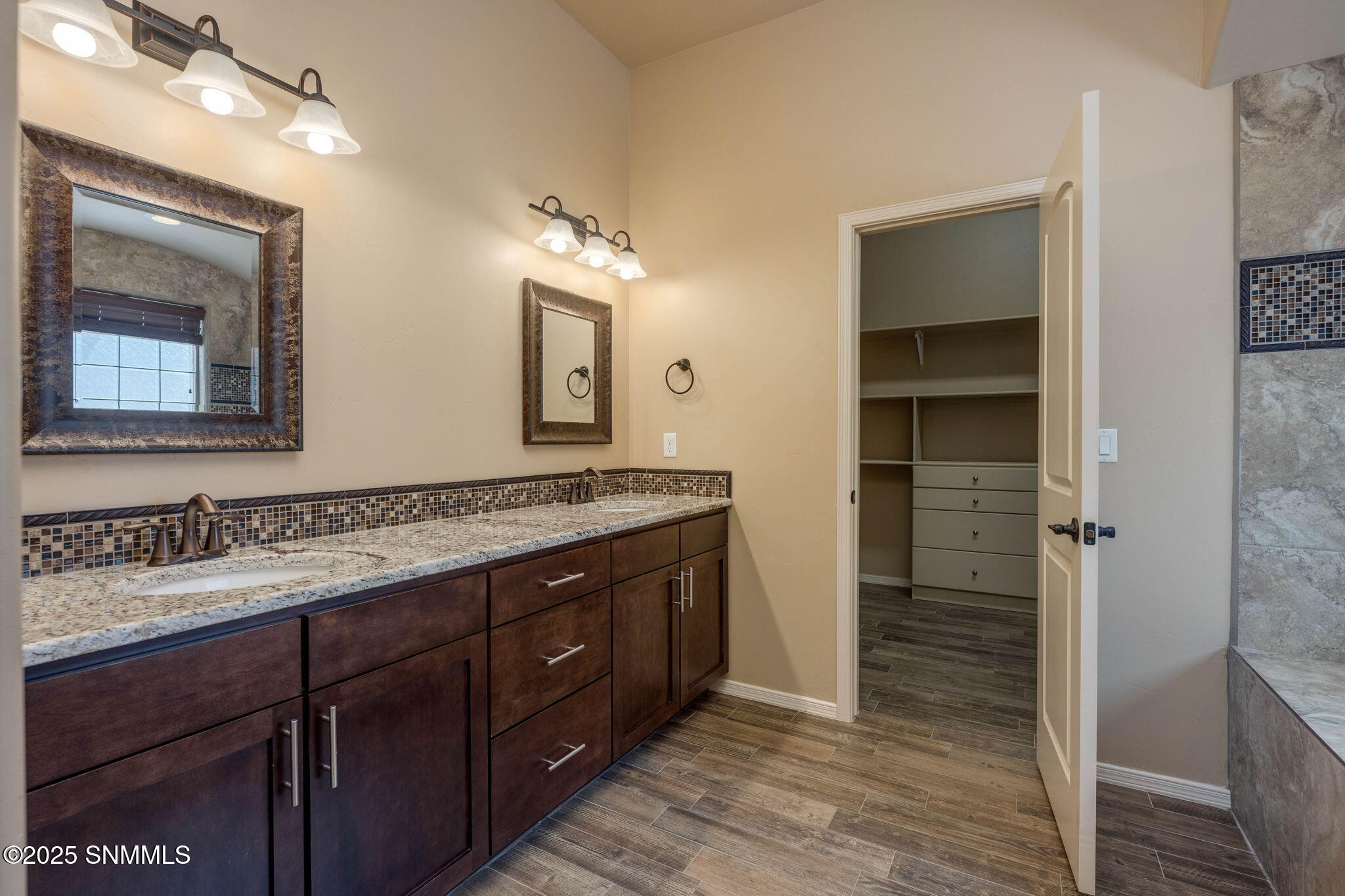 4481 Miramar Arc Property Photo 28