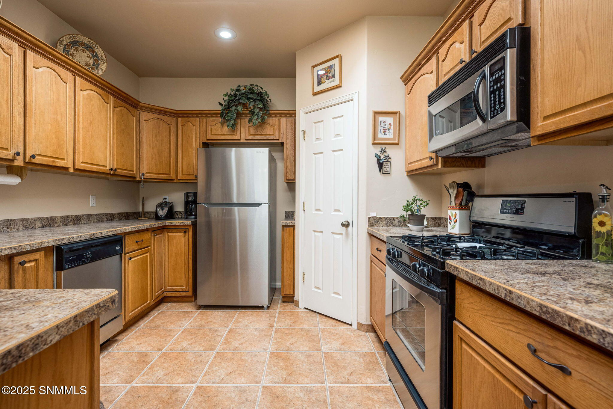 1155 Castile Court Property Photo 15